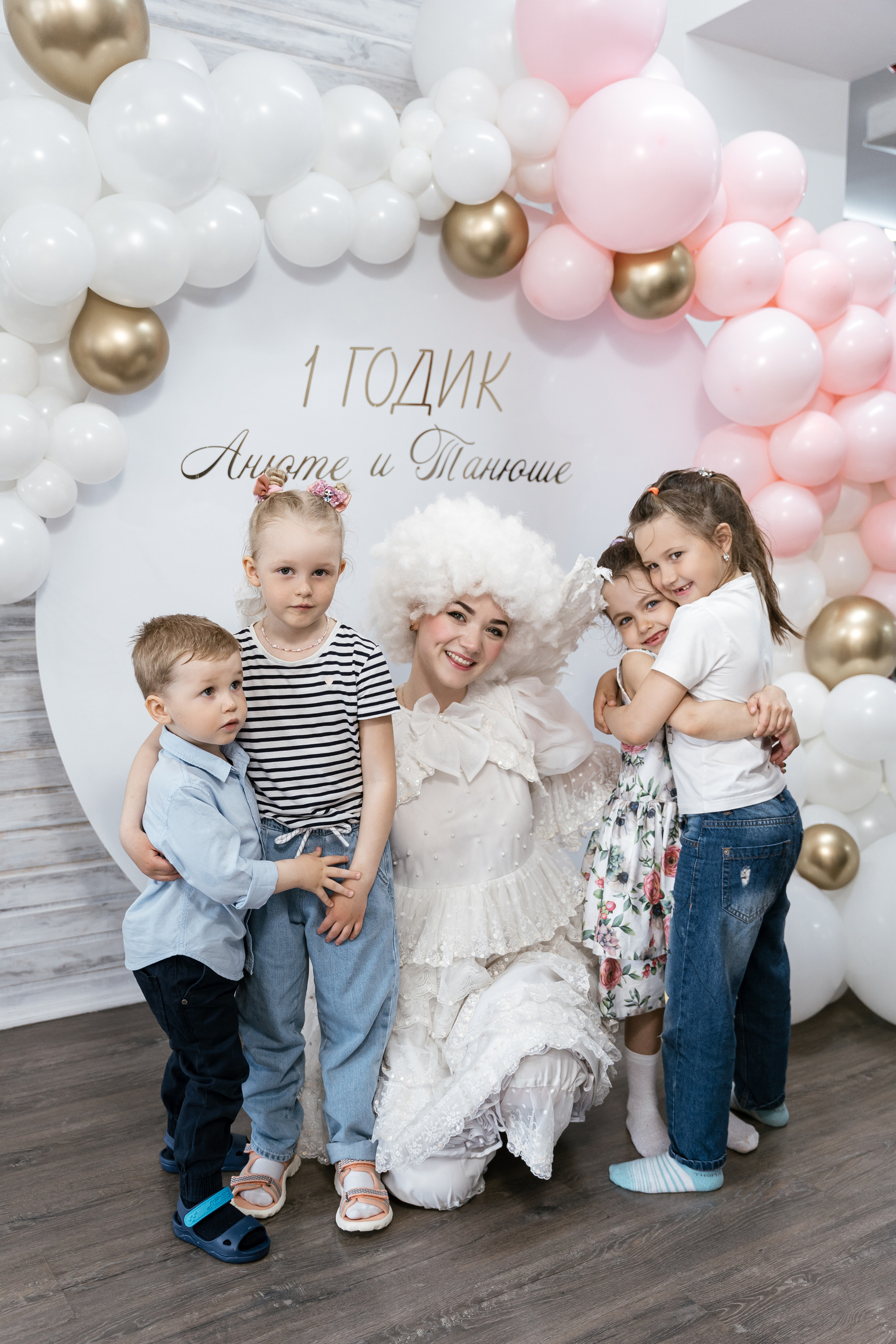 Анюте и Танюше 1 годик. Фотограф Томск, Новосибирск Влад Свириденко