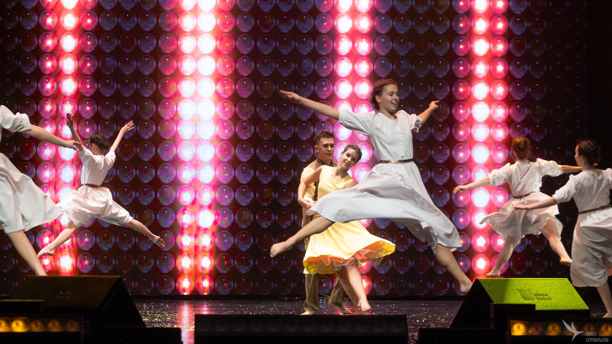 Юбилейный концерт студии эстрадного танца «Изумрудный город». Репортажный фотограф в Казани Павел Серпокрылов