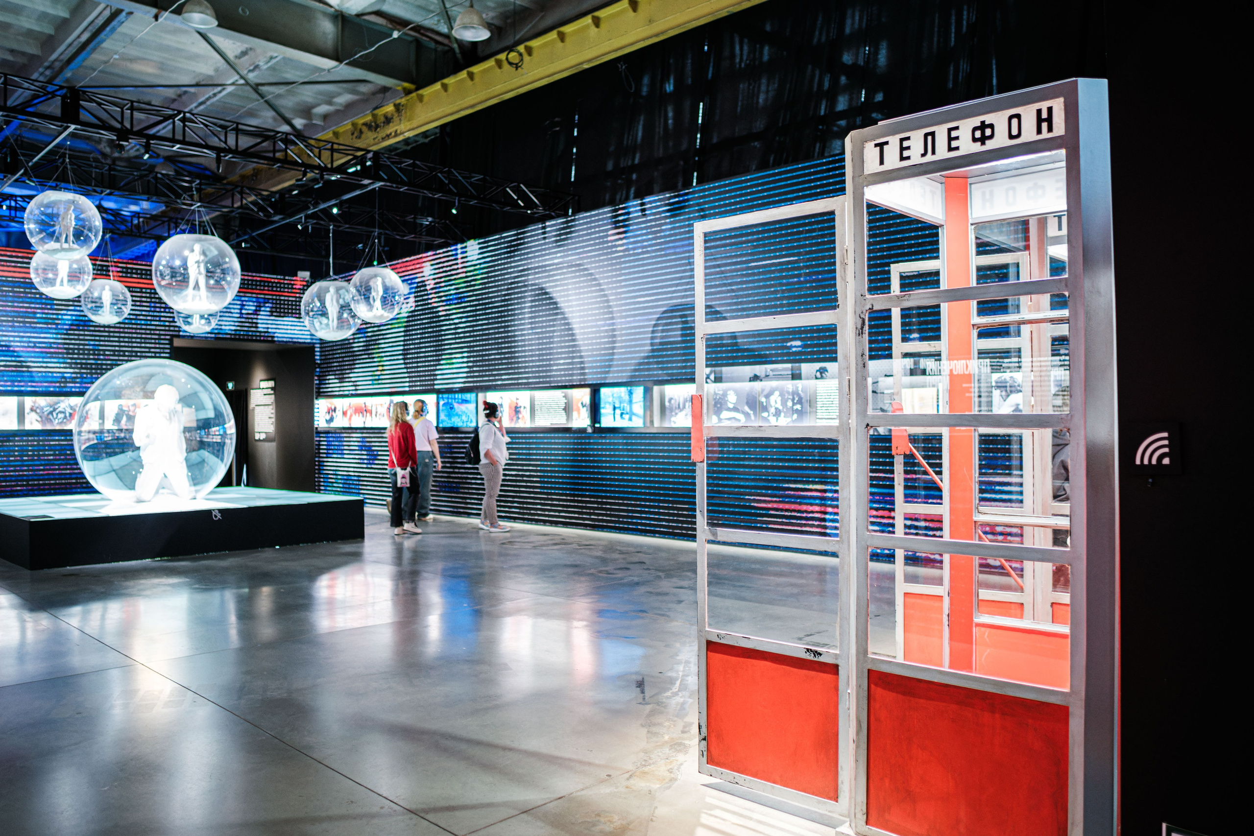 «Виктор Цой. Легенда» Выставка-байопик. Фотограф Балаев Михаил