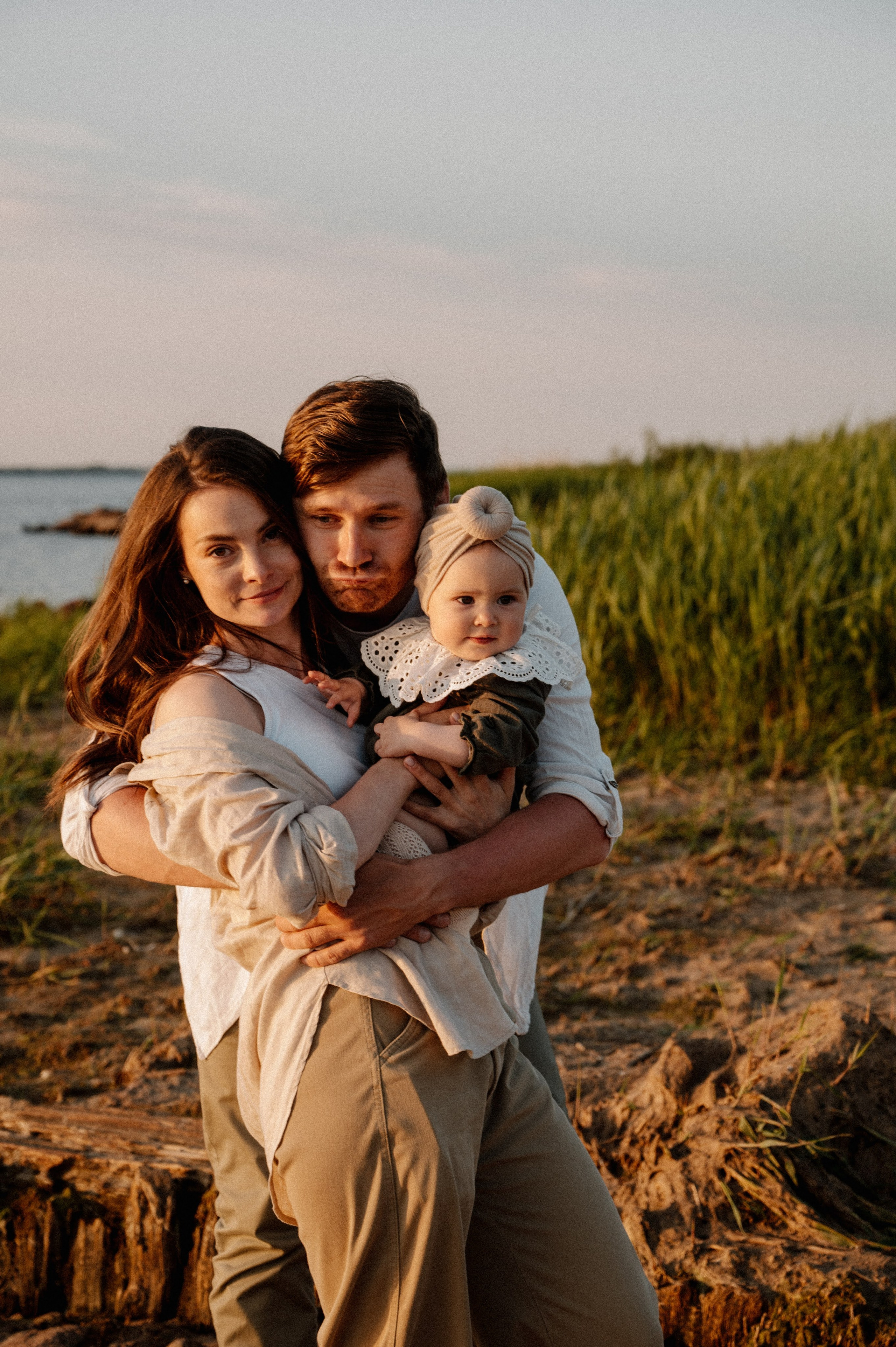 Фотопрогулка. Профессиональный фотограф беременности в СПБ. Стильные фотосессии беременности в стиле минимализм и классическая фотография