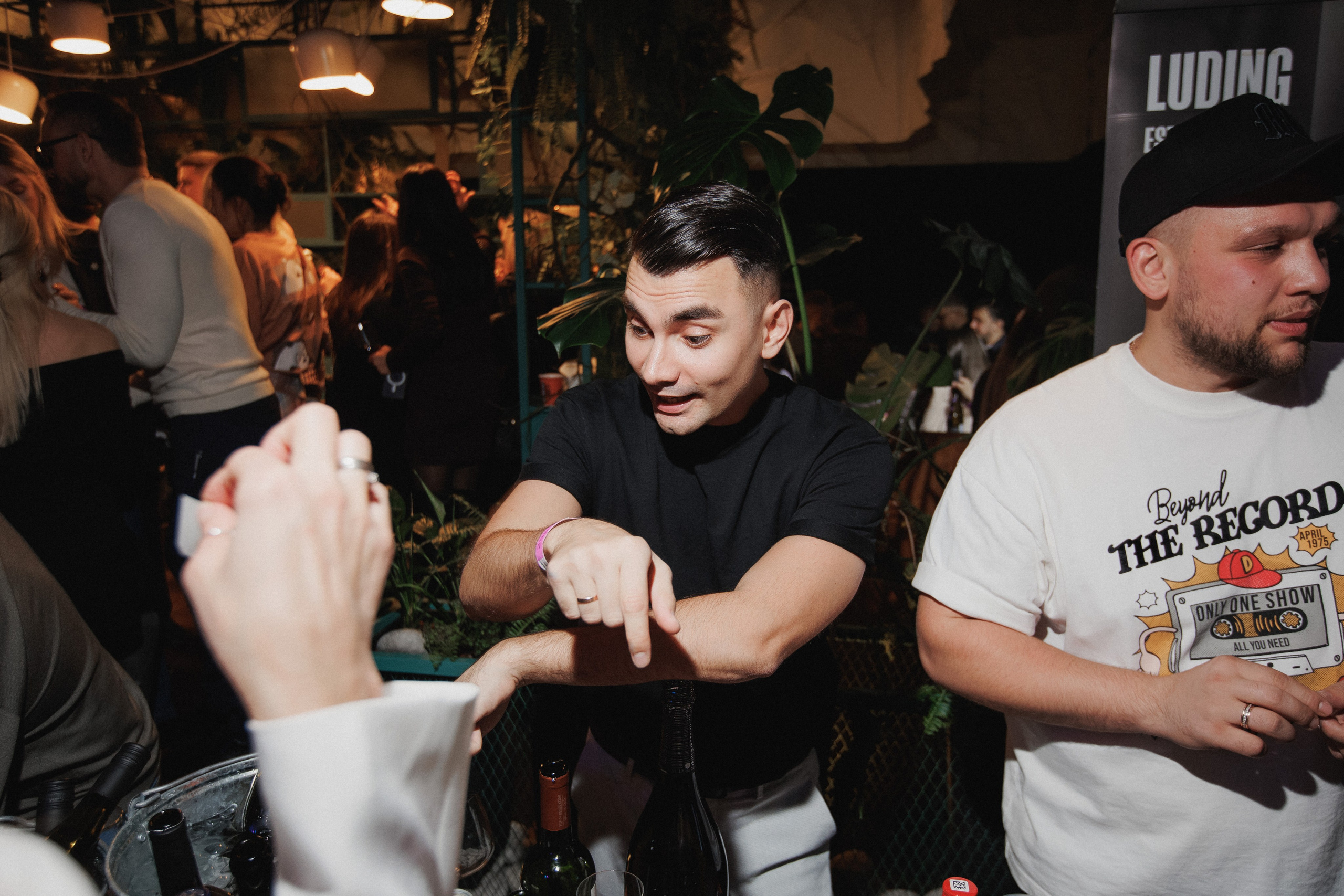 ВИННЫЙ ФЕСТИВАЛЬ. СВОИ. ФОТООТЧЕТЫ-СОБЫТИЯ-МЕСТА