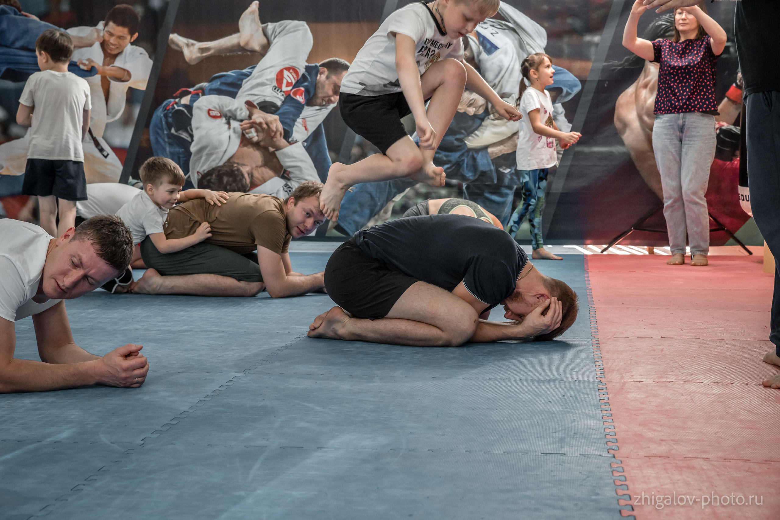 Серия фотосъёмок со спорт клубом единоборств Панда. Семейный и свадебный фотограф в Иркутске Максим Жигалов