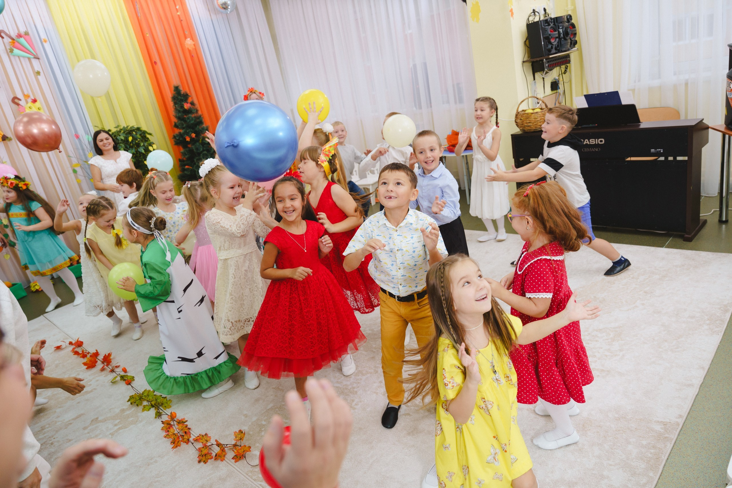 Праздник осени 2023. Фотограф в детский сад в Екатеринбурге, выпускные альбомы Юлия Умерова