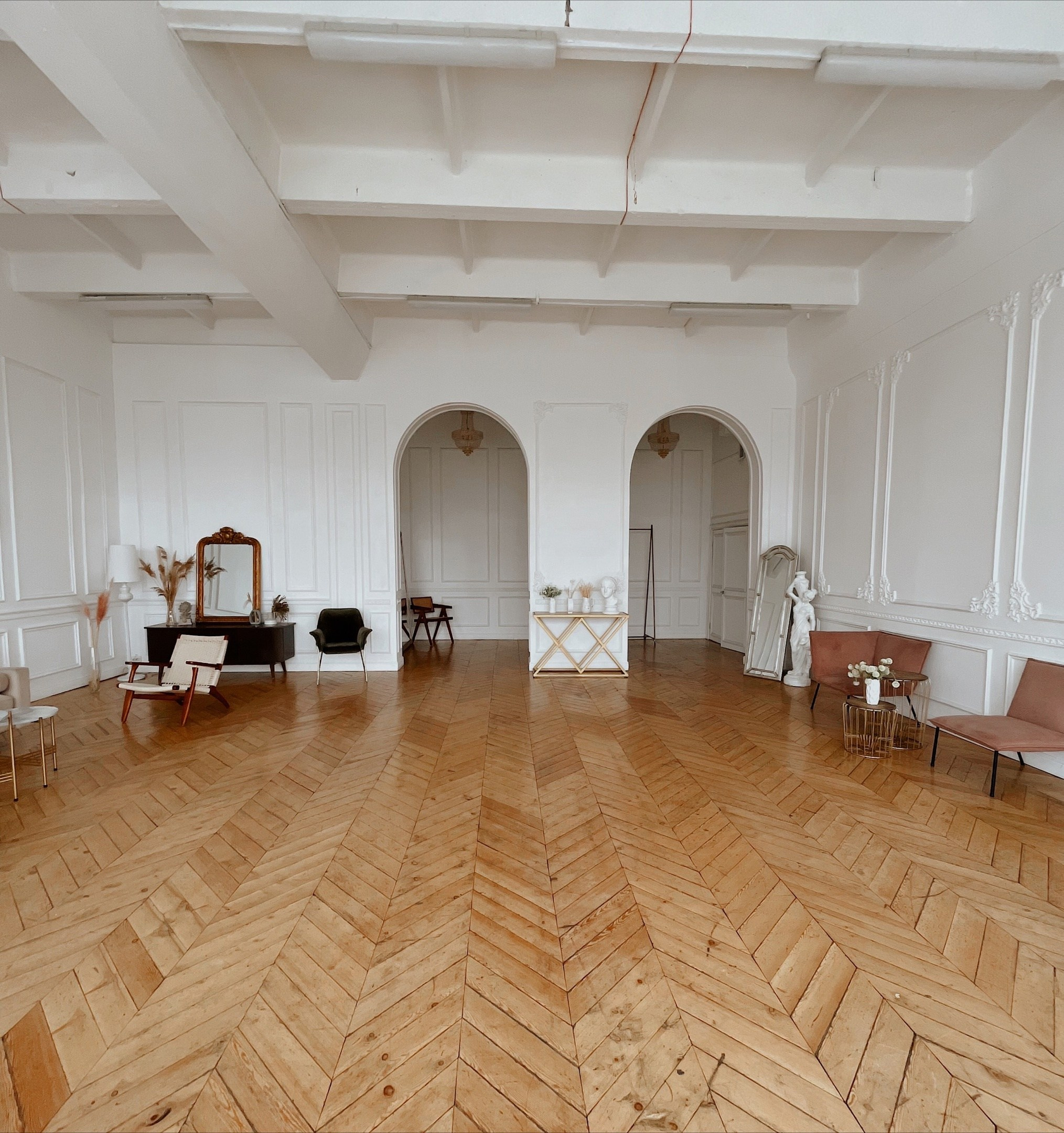 Студии для свадебной фотосессии. Свадебный и портретный фотограф в Новосибирске Любовь Исакова