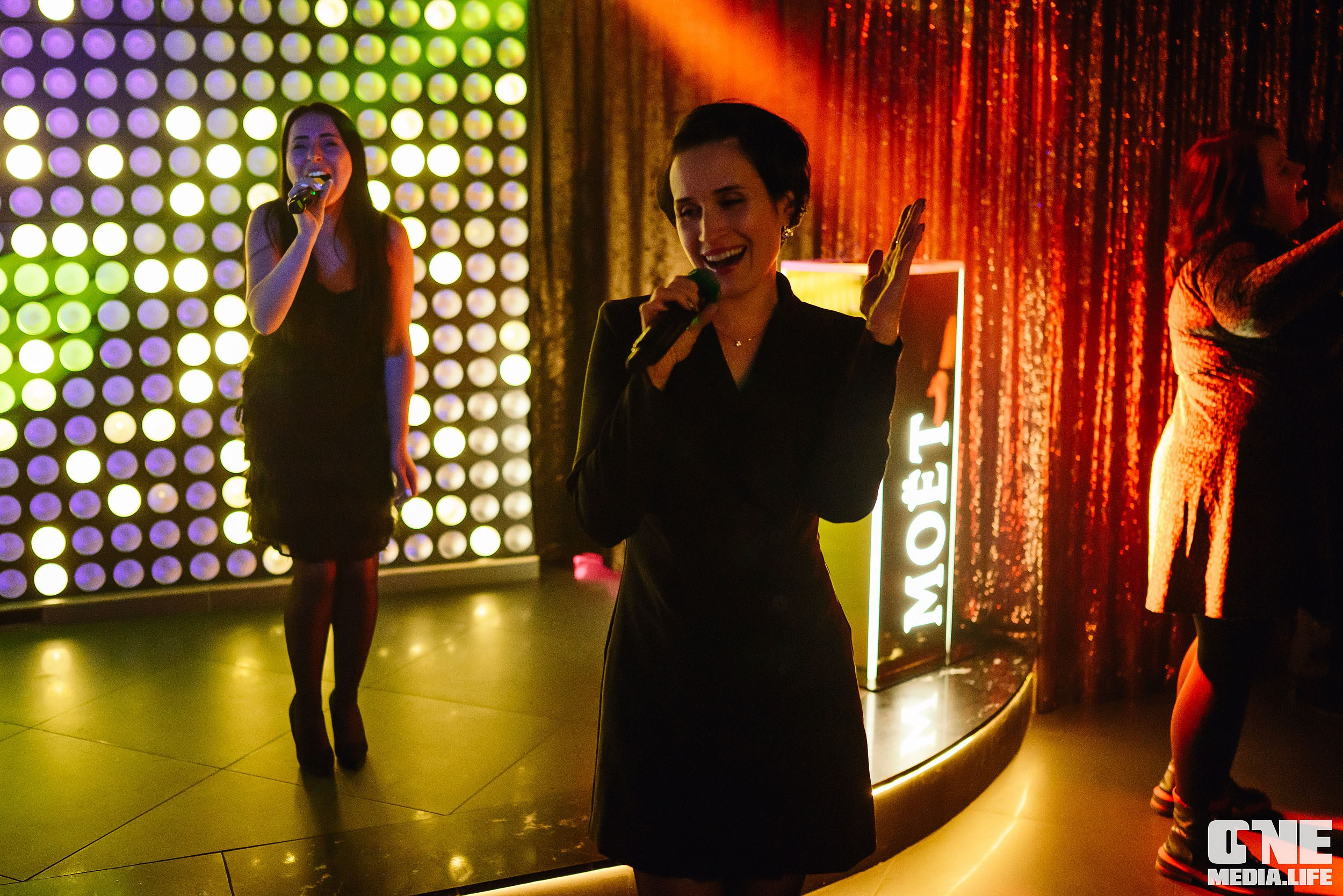 Фоторепортаж из караоке-клуба Эйфория. One Media Life: фоторепортажи, фотоотчеты с мероприятий и заведений