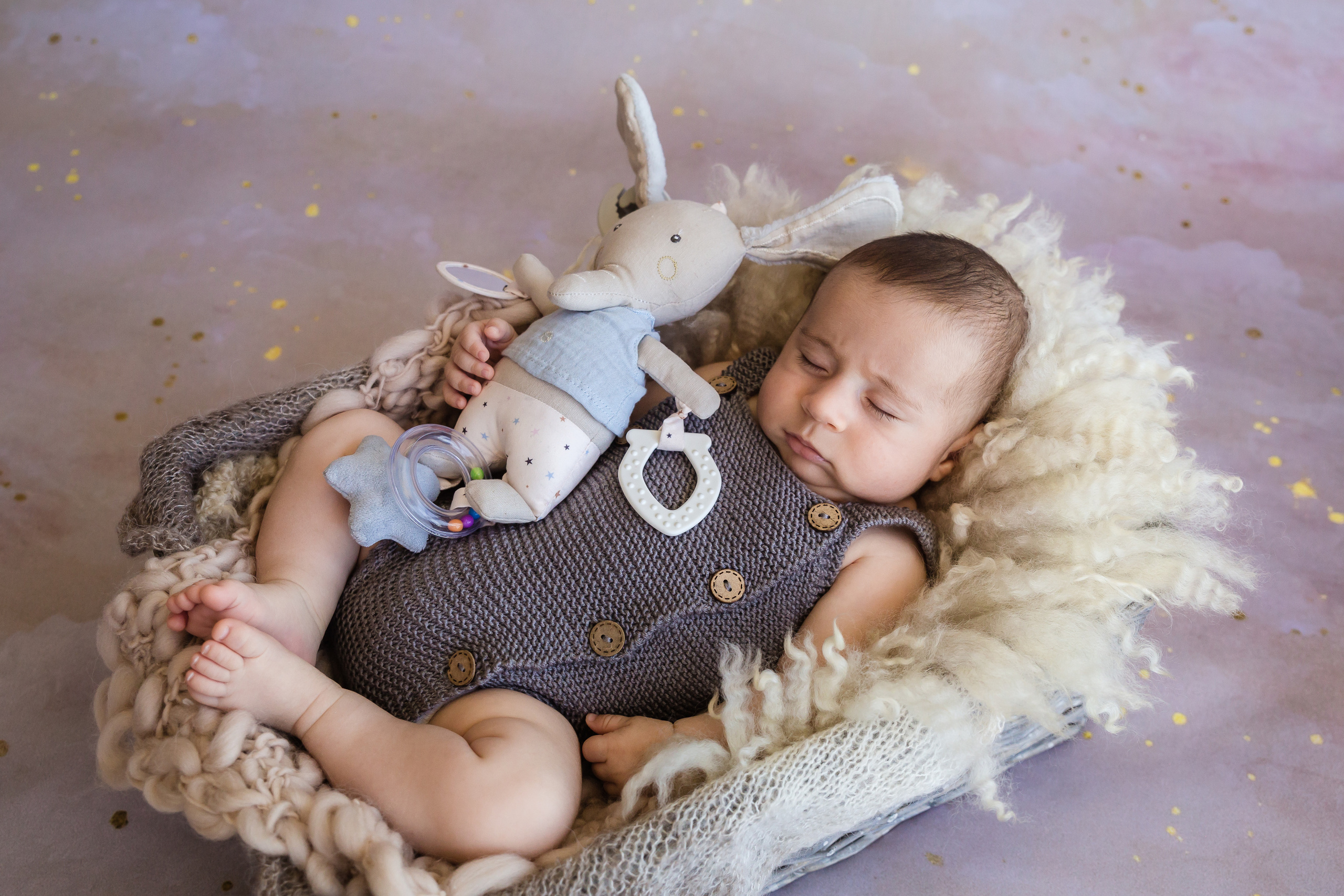 Newborn photoshooting. Professional family and children’s photographer in Izmir Irina Eron