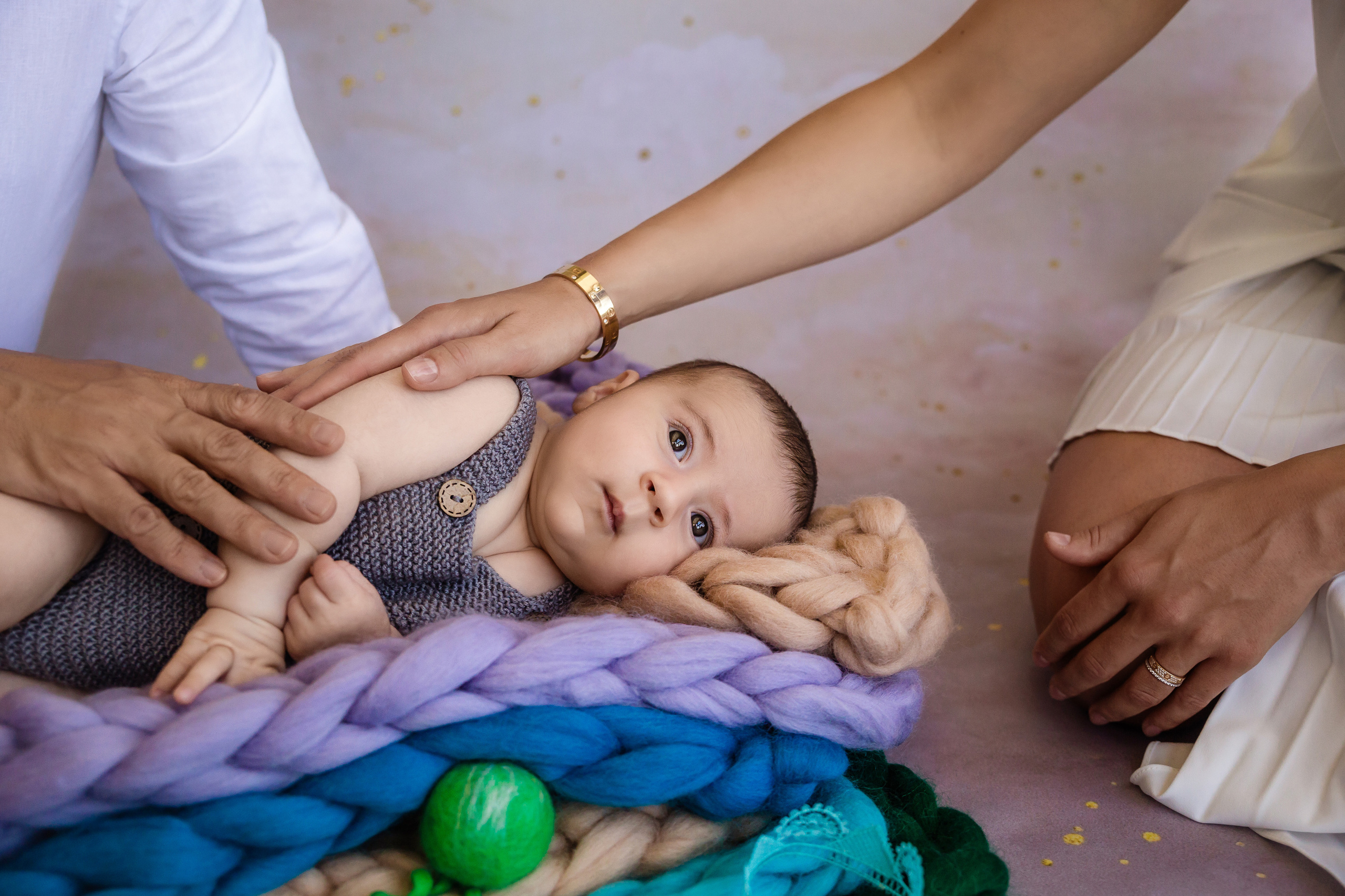 Newborn photoshooting. Professional family and children’s photographer in Izmir Irina Eron