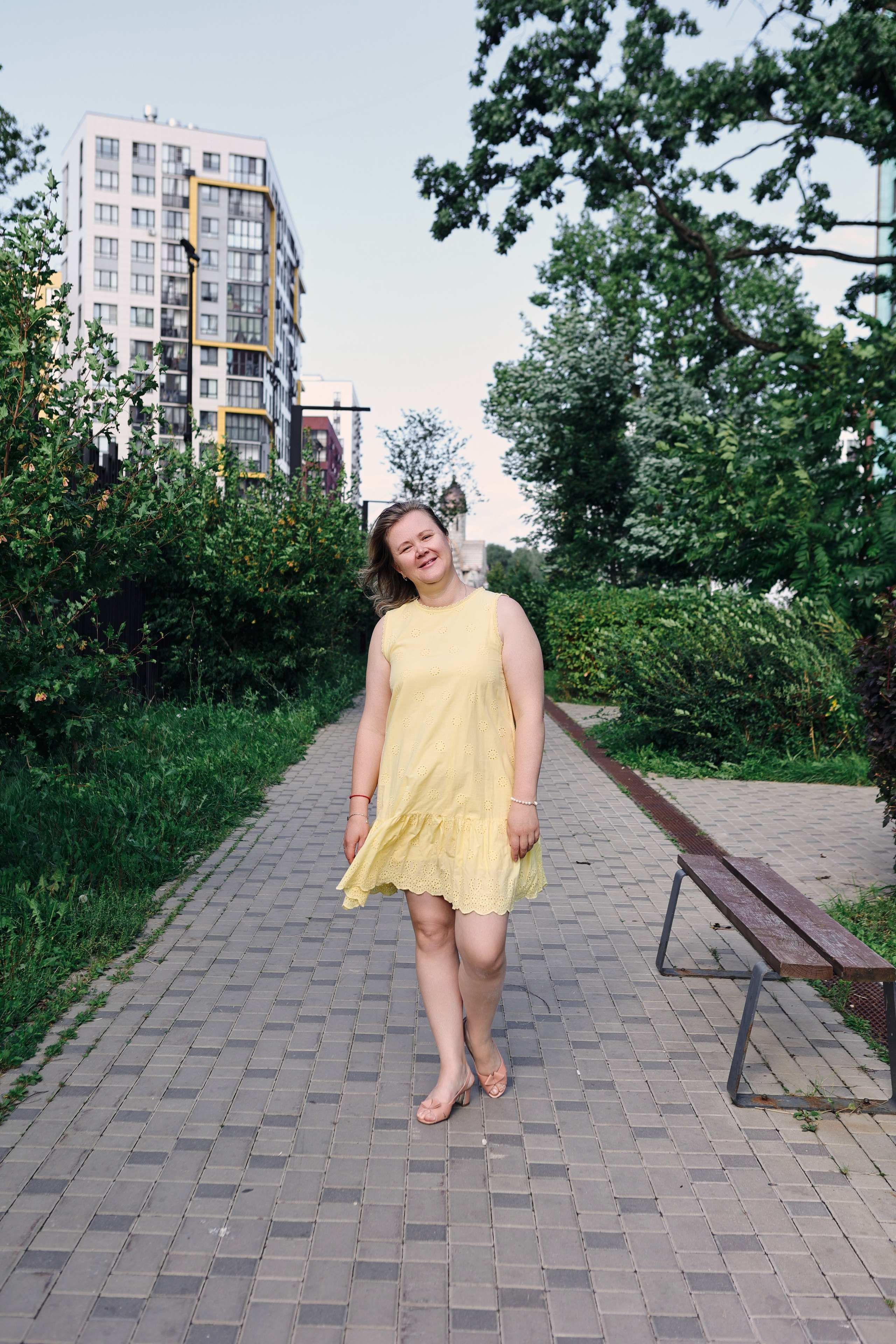 Катя в солнечном платье. Экспресс-съемка. Фотограф для вас и вашего бизнеса в Москве Альбина Никифоров