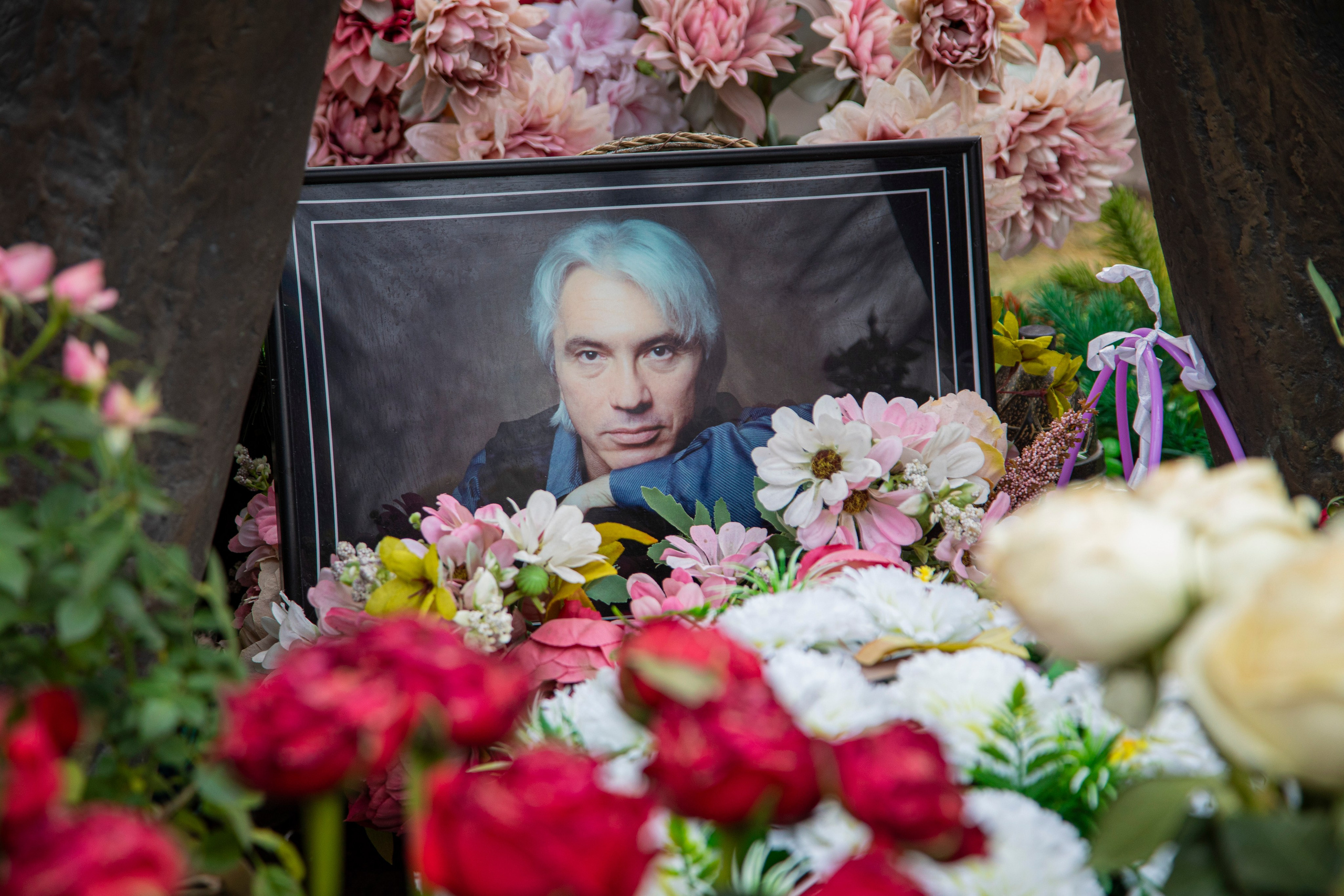 Осенняя прогулка по Новодевичьему кладбищу. Фотограф Сергей Ловкий