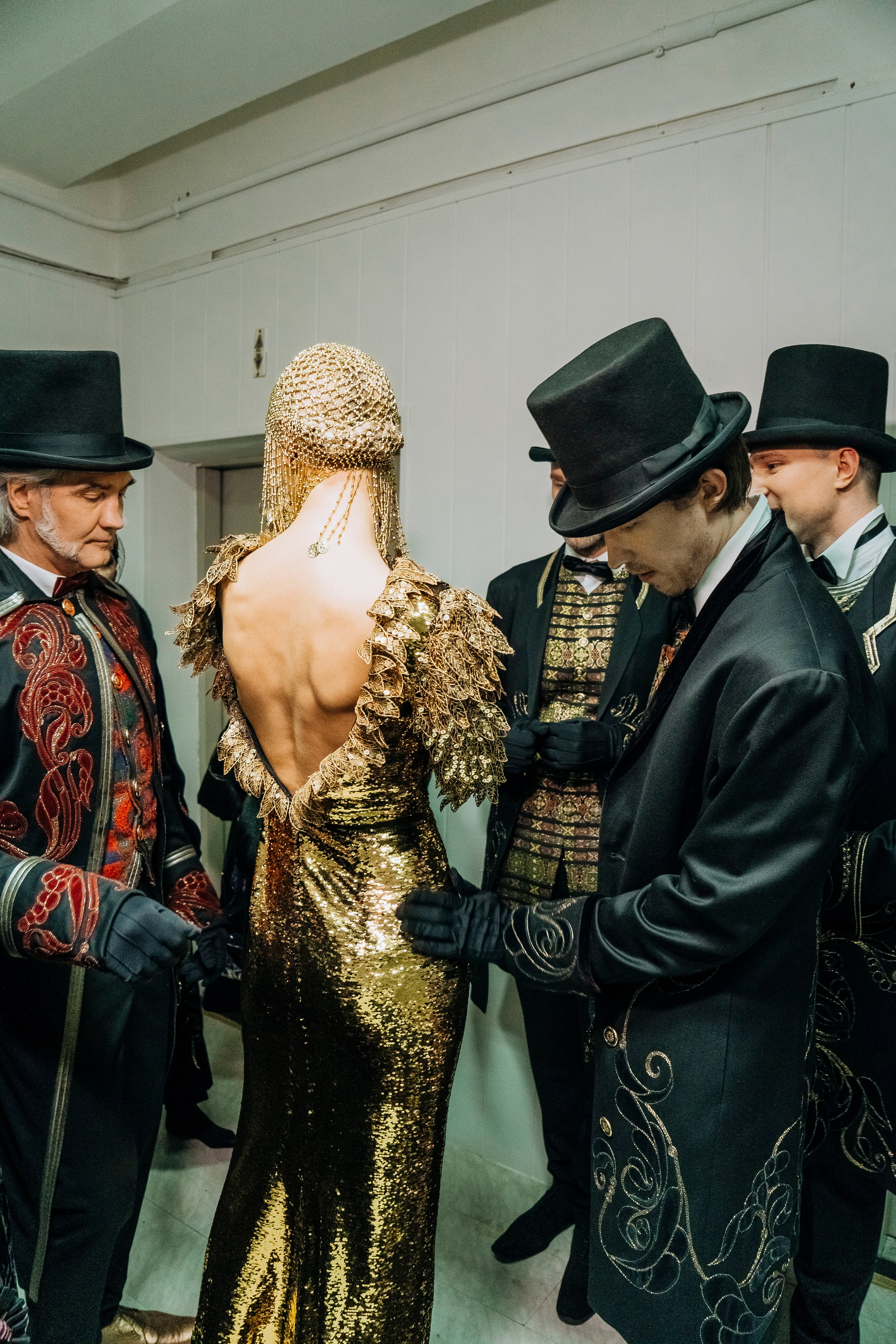 «Узоры памяти» Московский Дом Моды Вячеслава Зайцева. Профессиональный портретный фотограф в Москве Владимир Глаголев