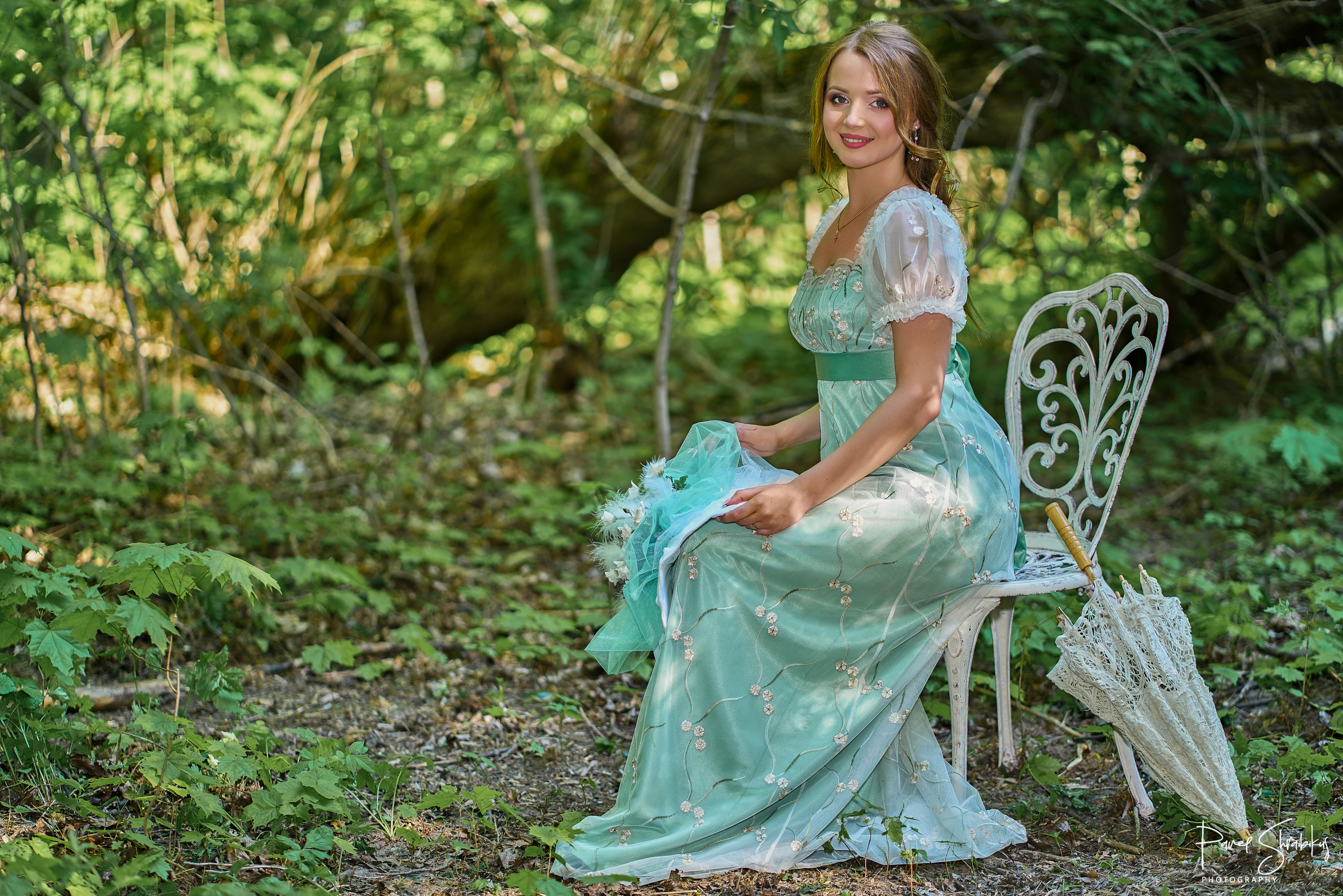 Юля в образе тургеневской девушки. Фотограф Павел Шрайбикус