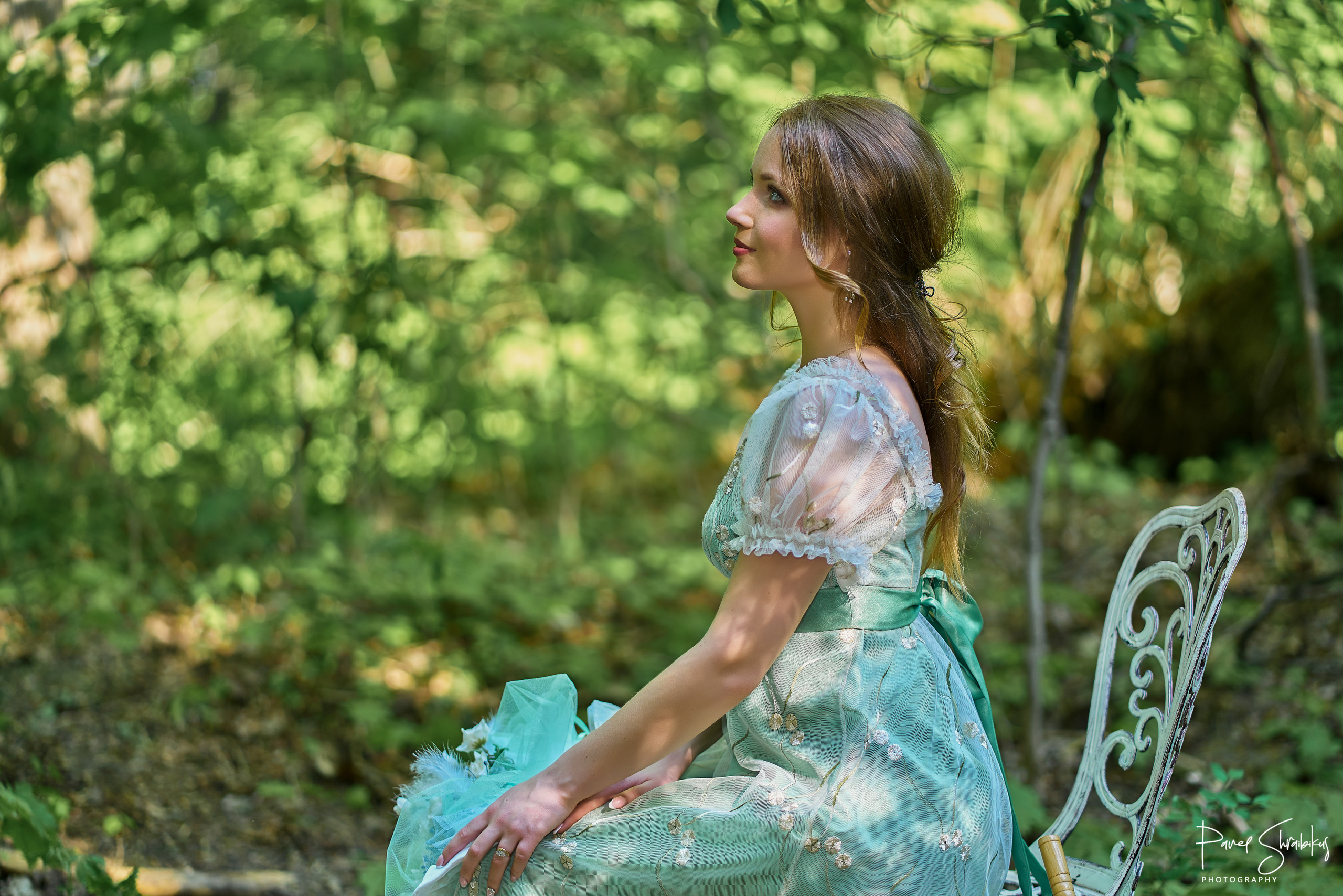 Юля в образе тургеневской девушки. Фотограф Павел Шрайбикус