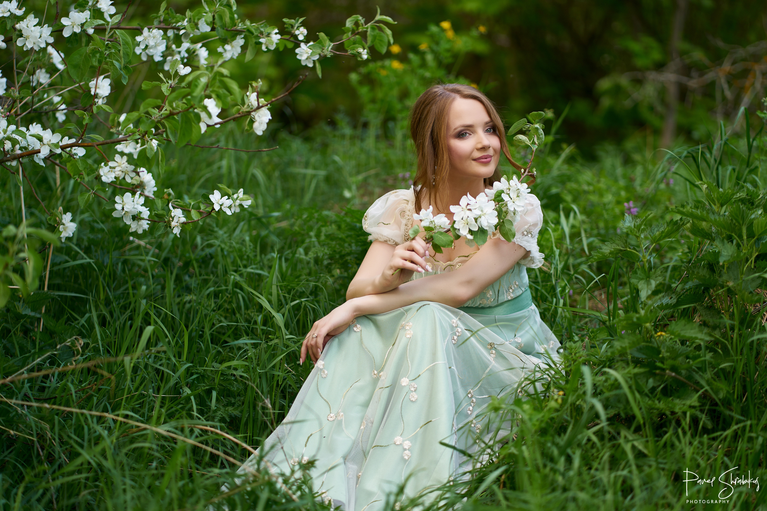 Юля в образе тургеневской девушки. Фотограф Павел Шрайбикус