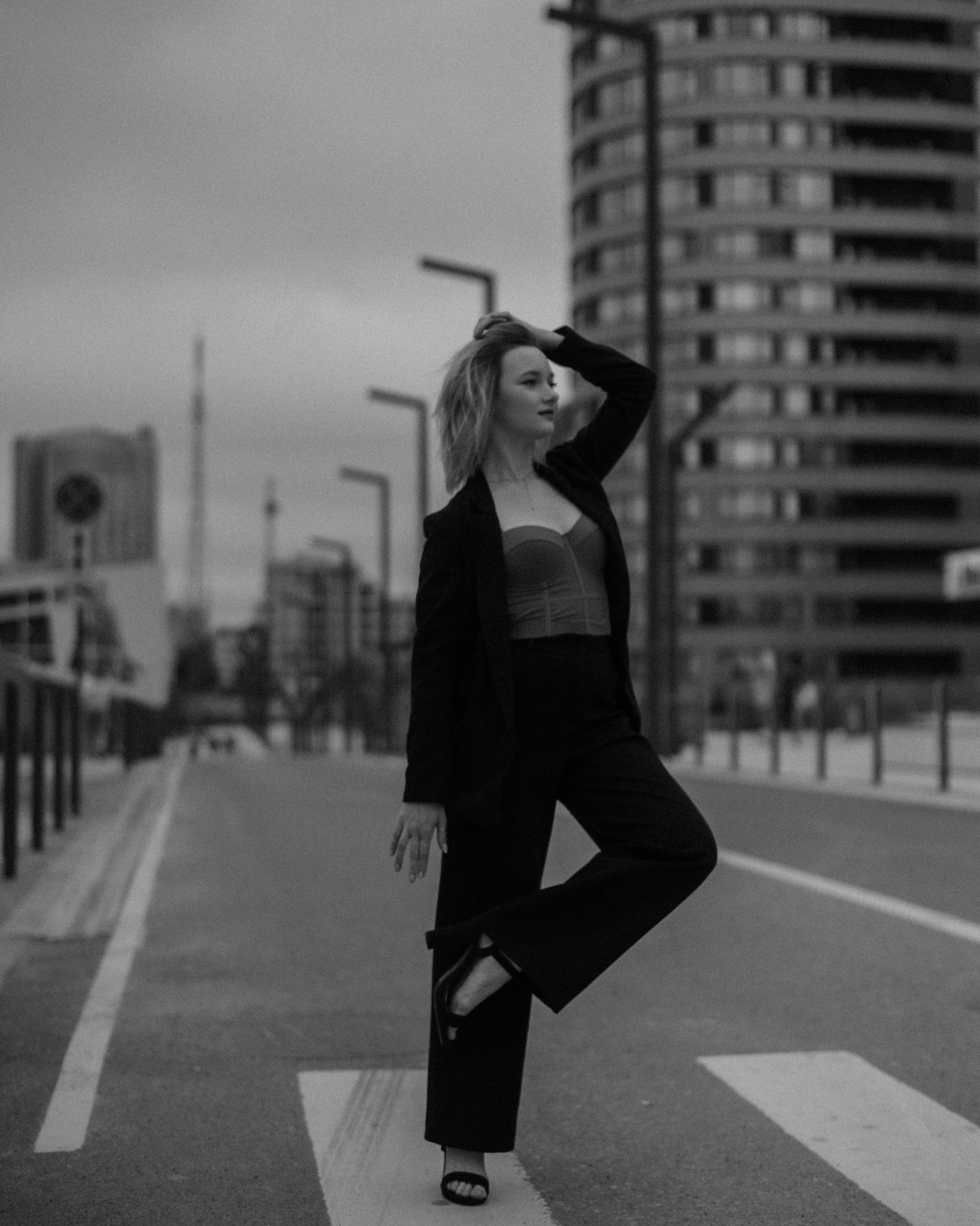 Аня. Женский фотограф. Создатель украшений ручной работы. Модель