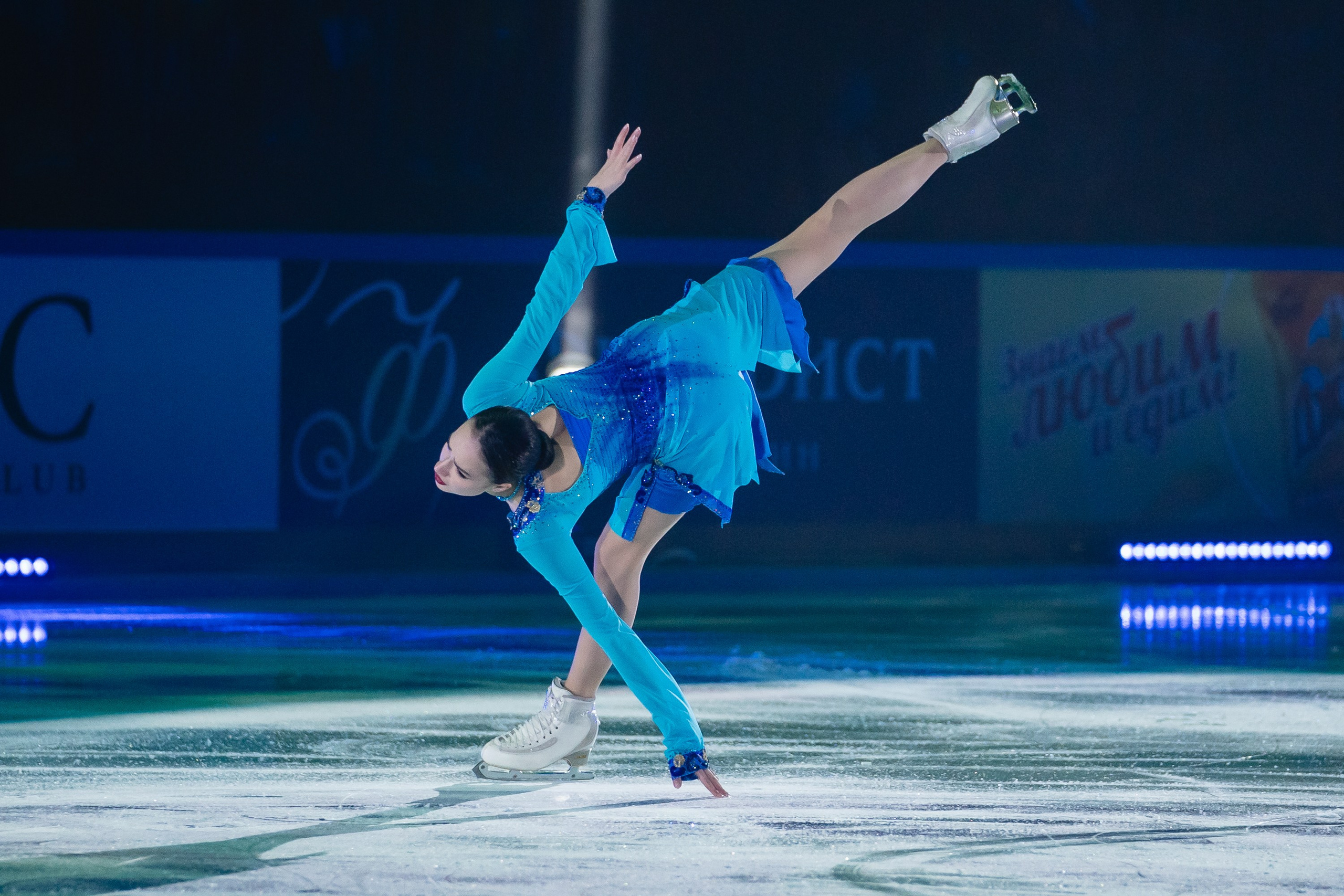 Шоу «Чемпионы на льду» в Новосибирске. Воробьева Ксения — Спортивный и танцевальный фотограф Новосибирск