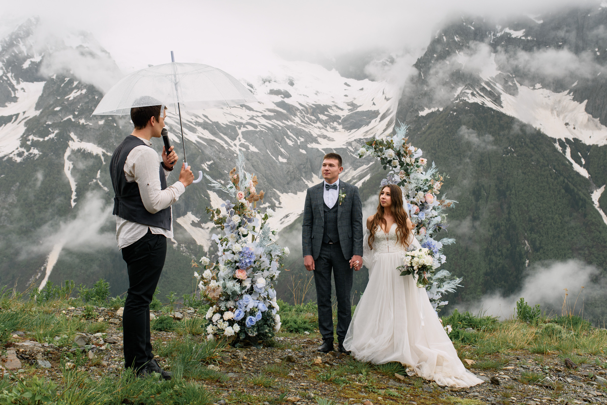 Свадьба в горах (06.06.21). Свадебный и travel фотограф в Волгограде, Сочи, Домбае, Европе