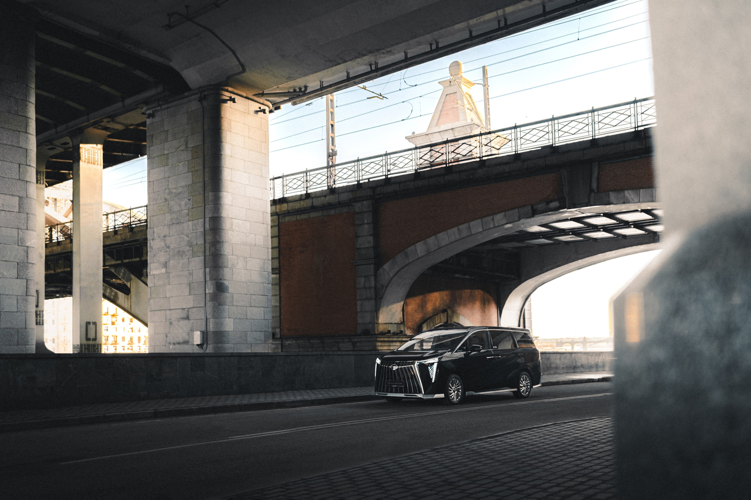 Сотрудничество с GAC Motor. Флагманы модельного ряда 2025: M8 & GS8 Dragon HEV. Фотограф Илья К. в Москве