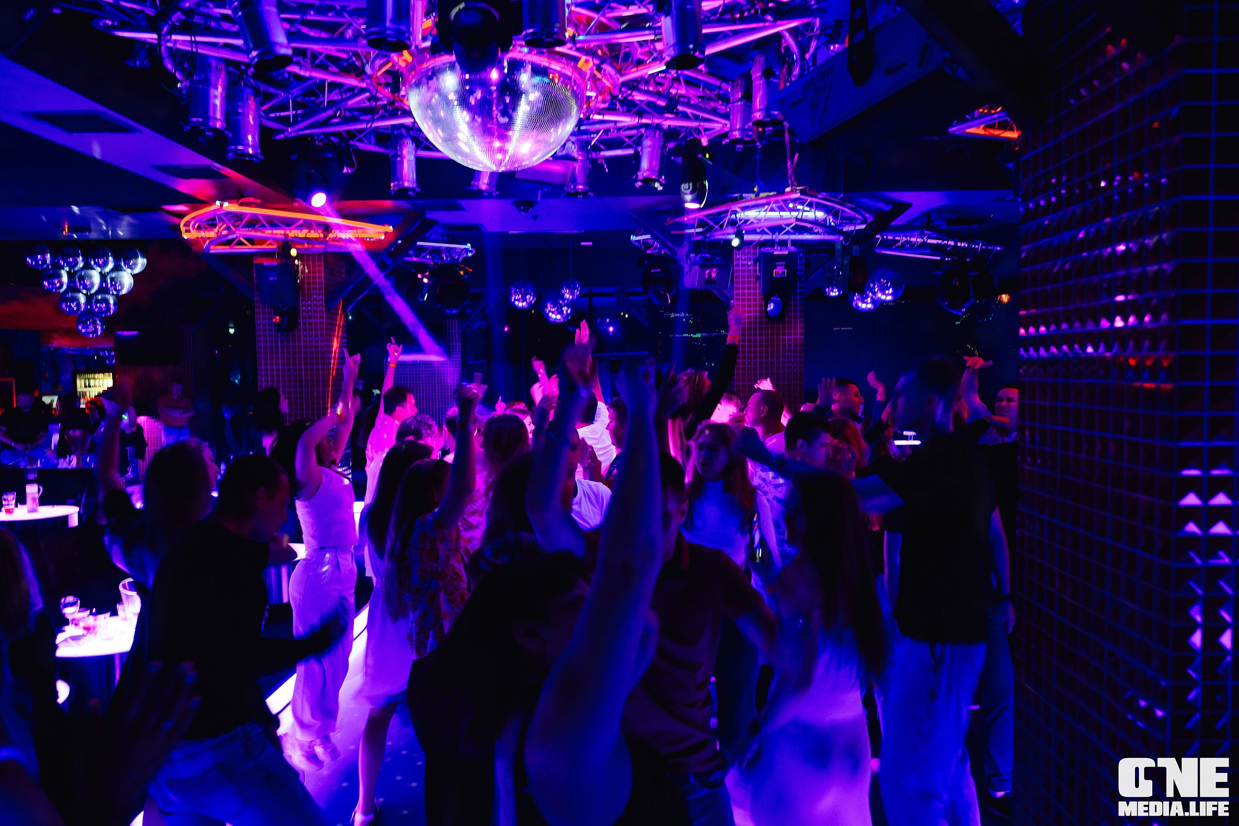 Фоторепортаж из РК Планета. One Media Life: фоторепортажи, фотоотчеты с мероприятий и заведений