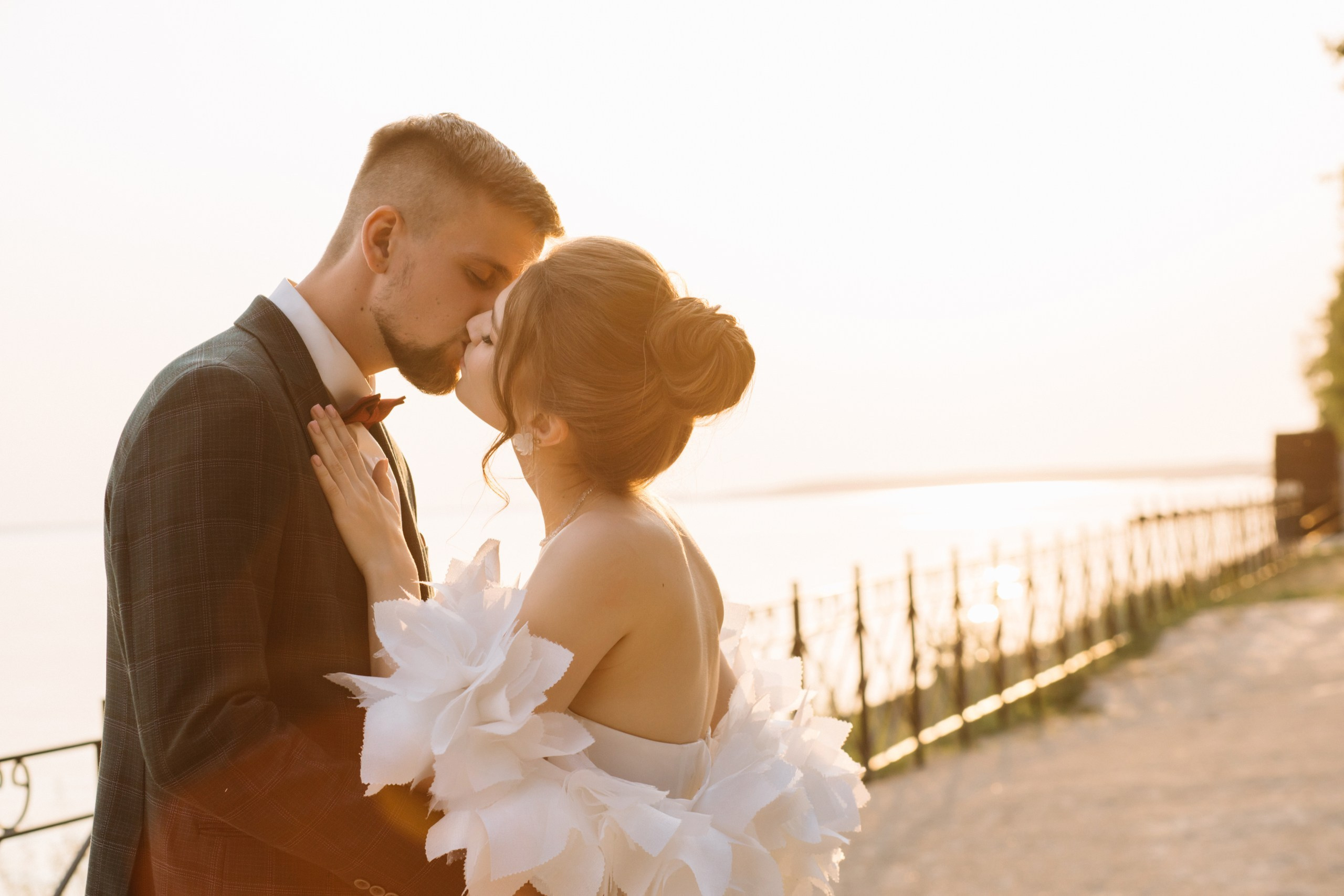 А & Ю | Камерная свадьба под открытым небом. Свадебный фотограф Настя Шелл г. Череповец