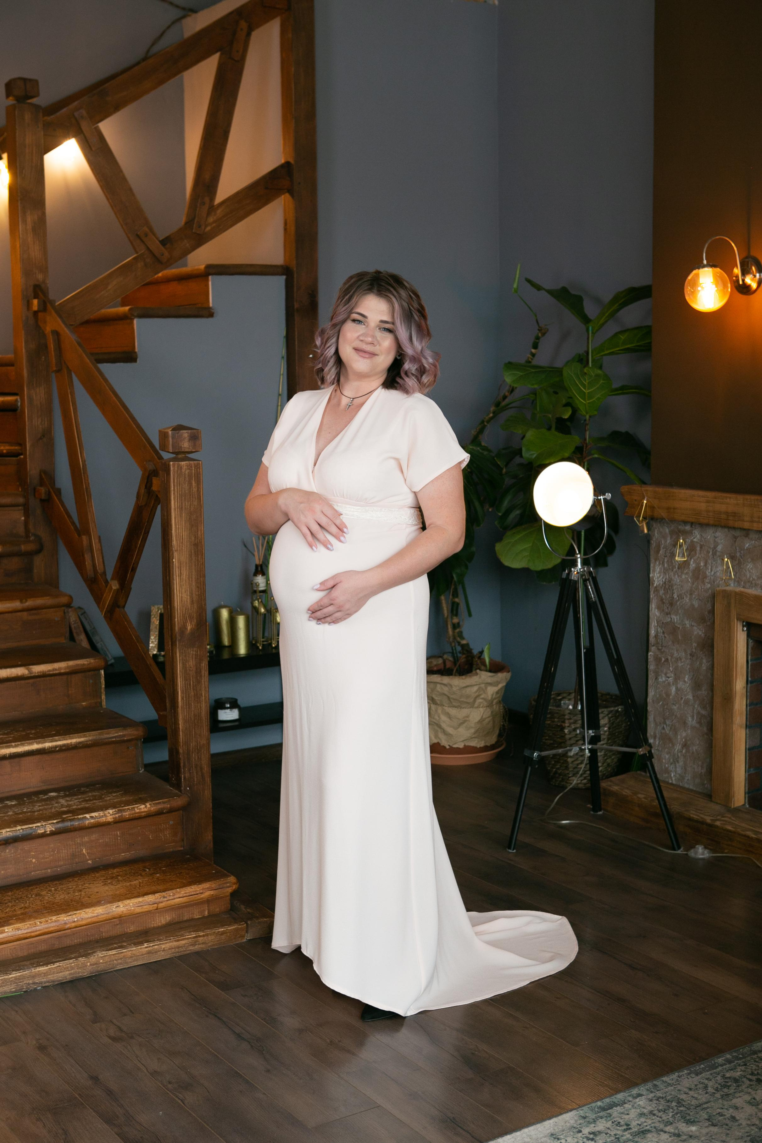 Фотограф беременных в Омске. В ожидании чуда. Фотограф Наталья Стаг в Омске. Фотографирую в разных стилях в разных студиях, а так же в школах и садах. Печатаю выпускные фотоальбомы