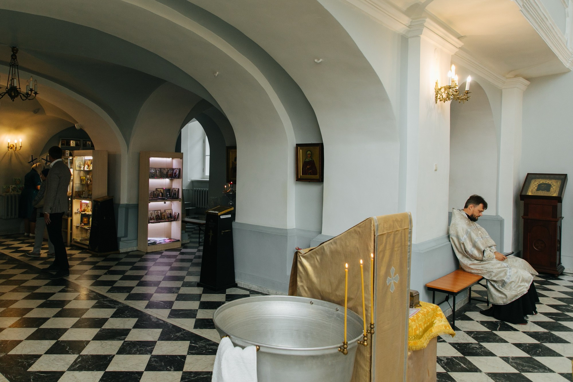 Крещение ребенка Церковь Трёх Святителей СПб, где крестить на ваське, стоимость крещения 2024, лучшие храмы церкви для крещения, стоимость крестин, как записаться на крещение