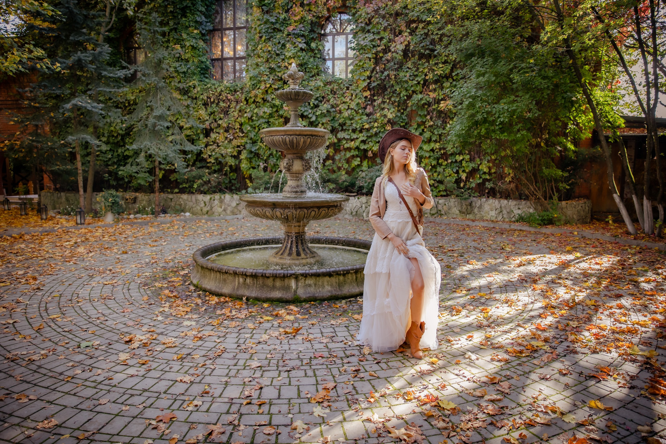 Фотосессия Love story в поместье Фью Хорсес. Свадебный фотограф в Москве