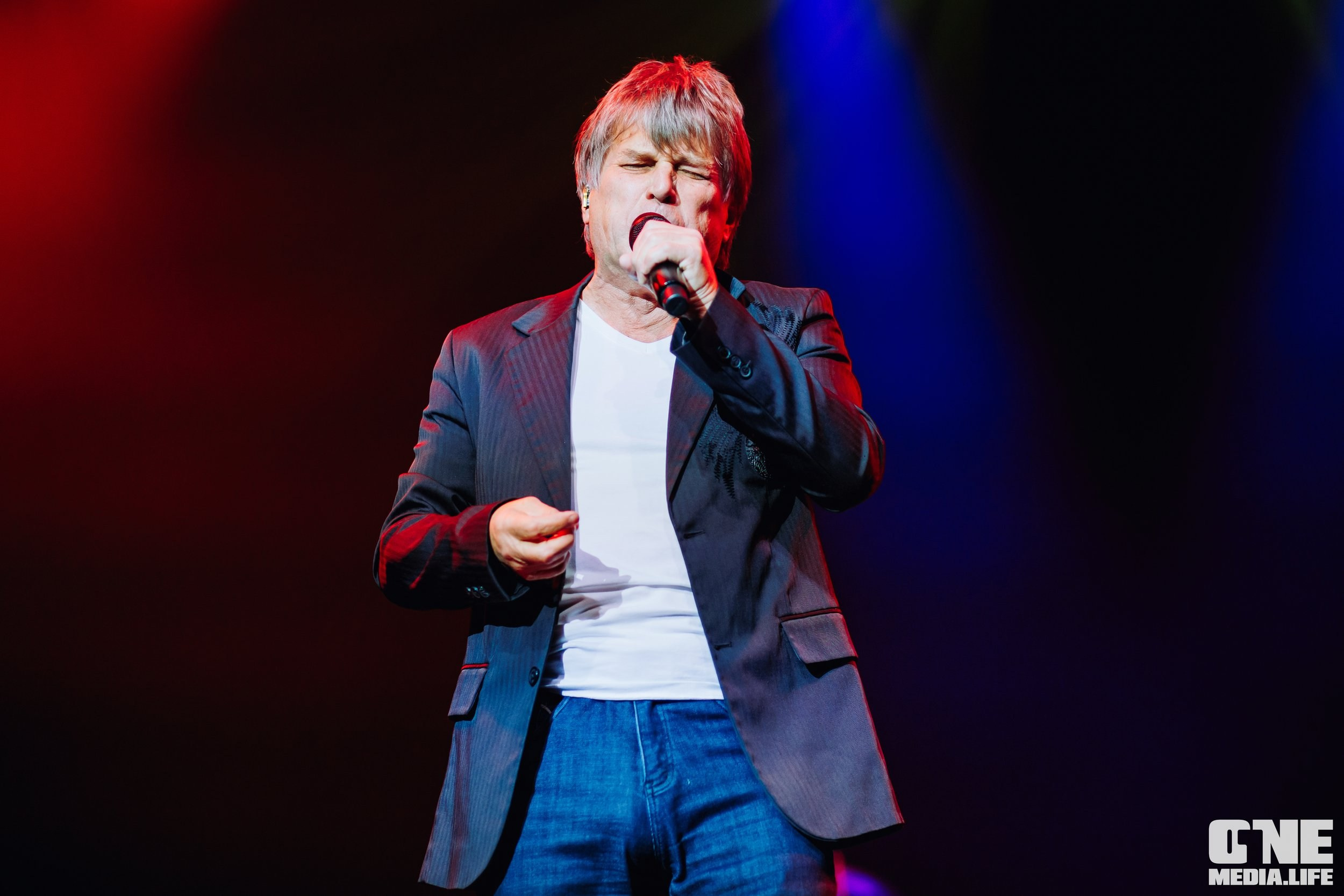 Фоторепортаж из театра эстрады Янтарь-холл. One Media Life: фоторепортажи, фотоотчеты с мероприятий и заведений