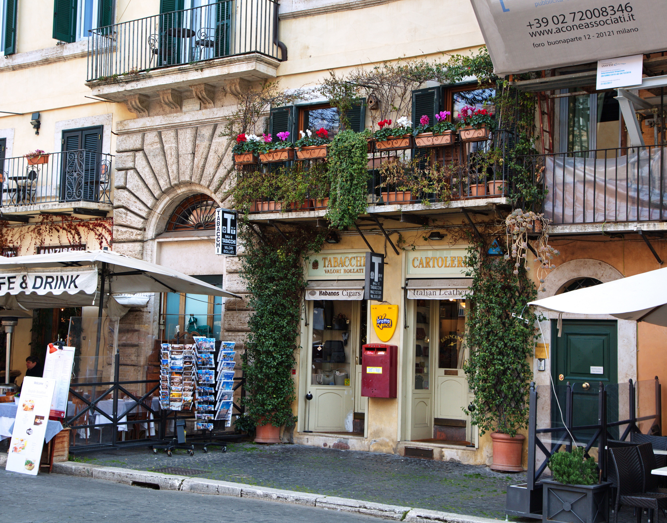 Старинные двери и окна