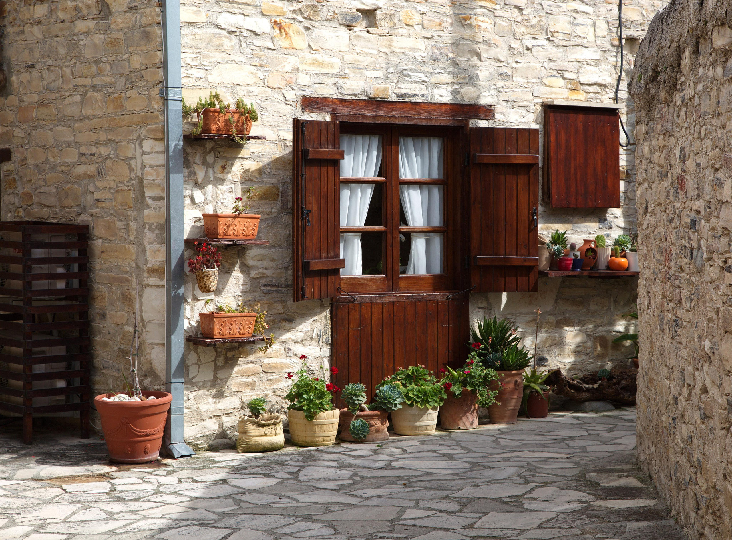 Старинные двери и окна