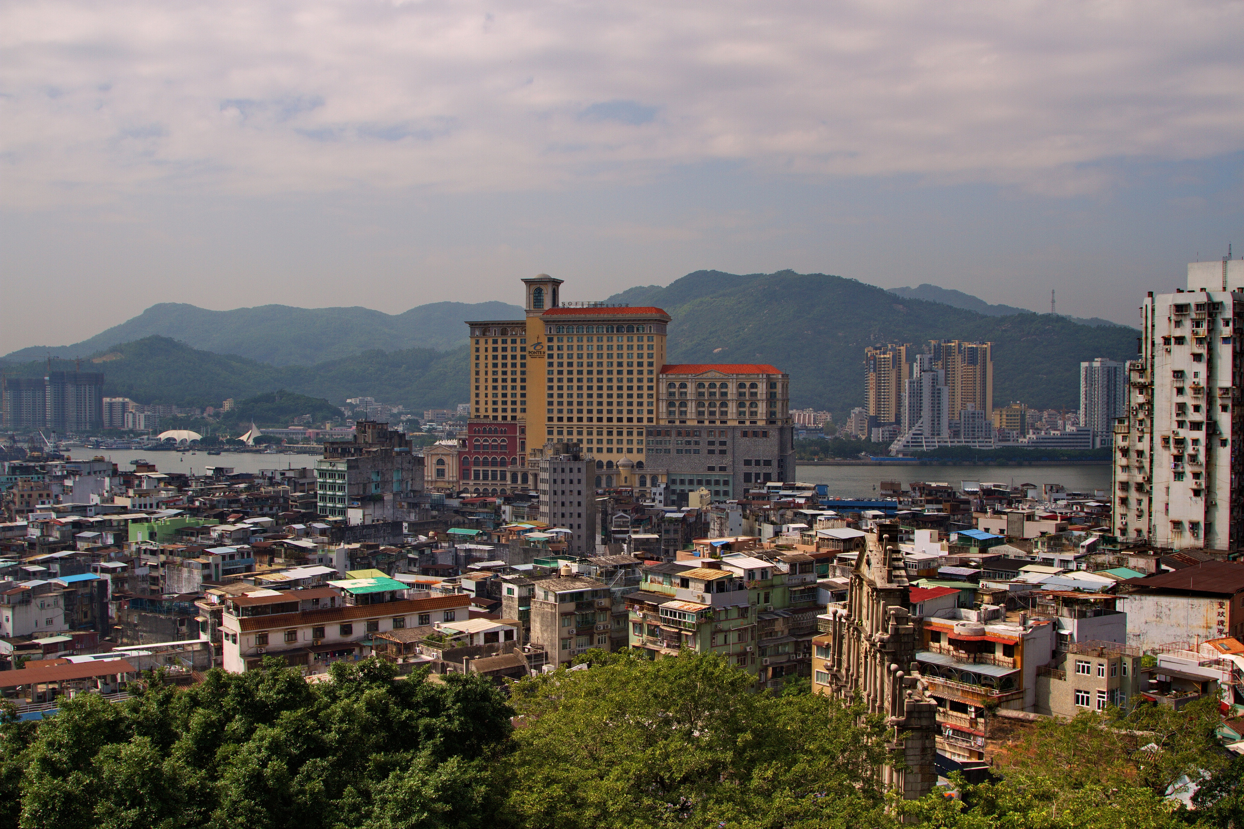 Макао. Островок Португалии на побережье Китая