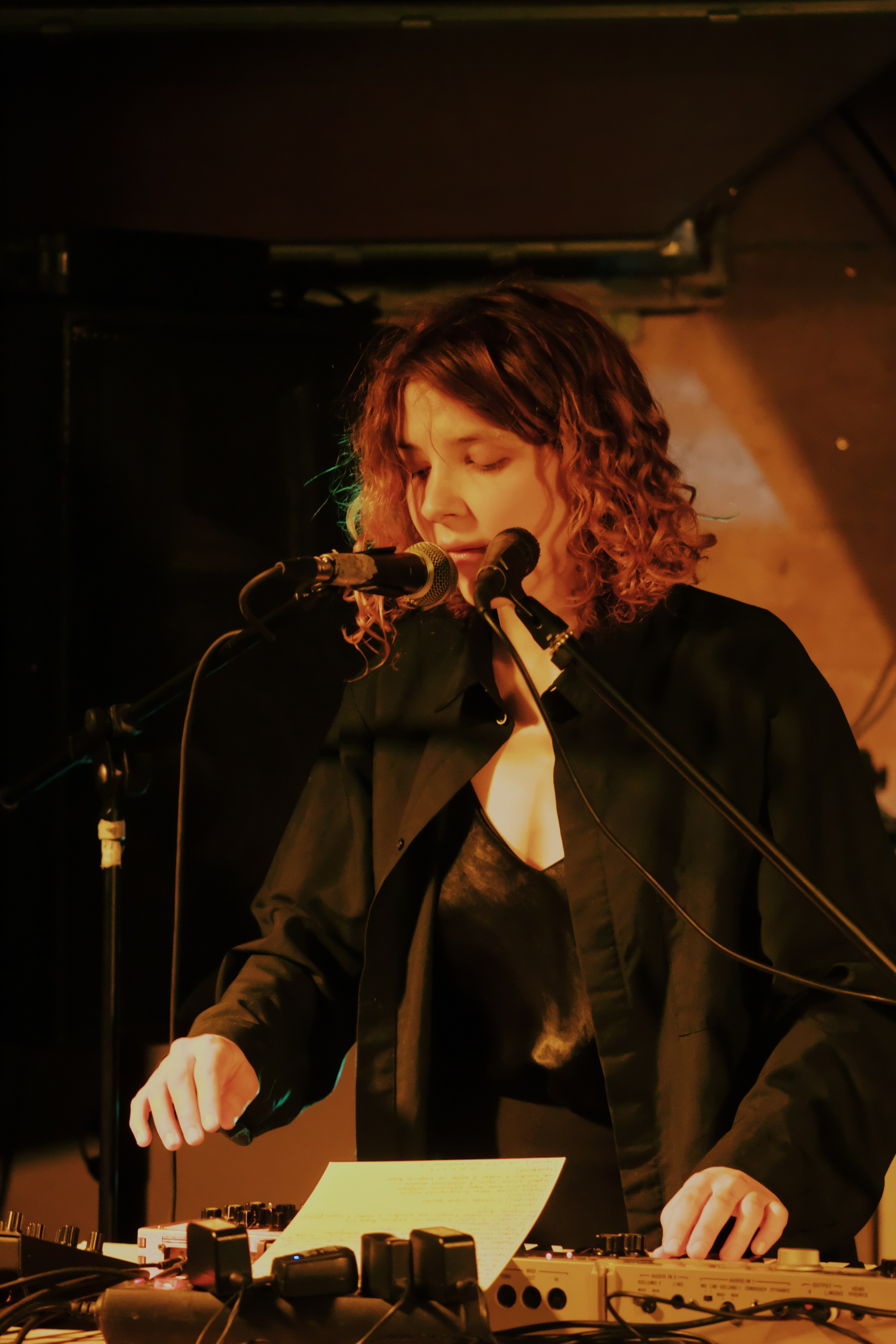 Видишь, я всё ещё здесь 🎛️. Миша Печёнкин | фотография