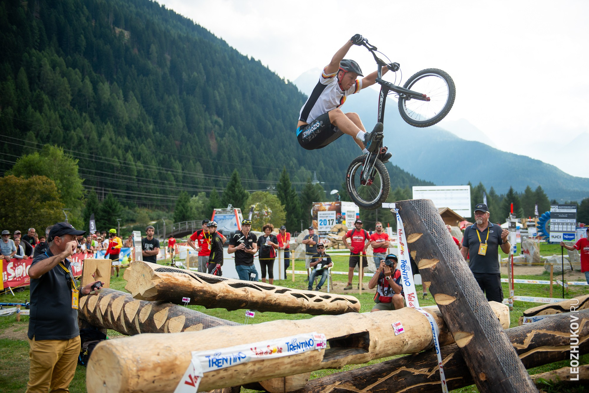 UCI Trials World Championships 2016 — finals. Sports photographer Leonid Zhukov