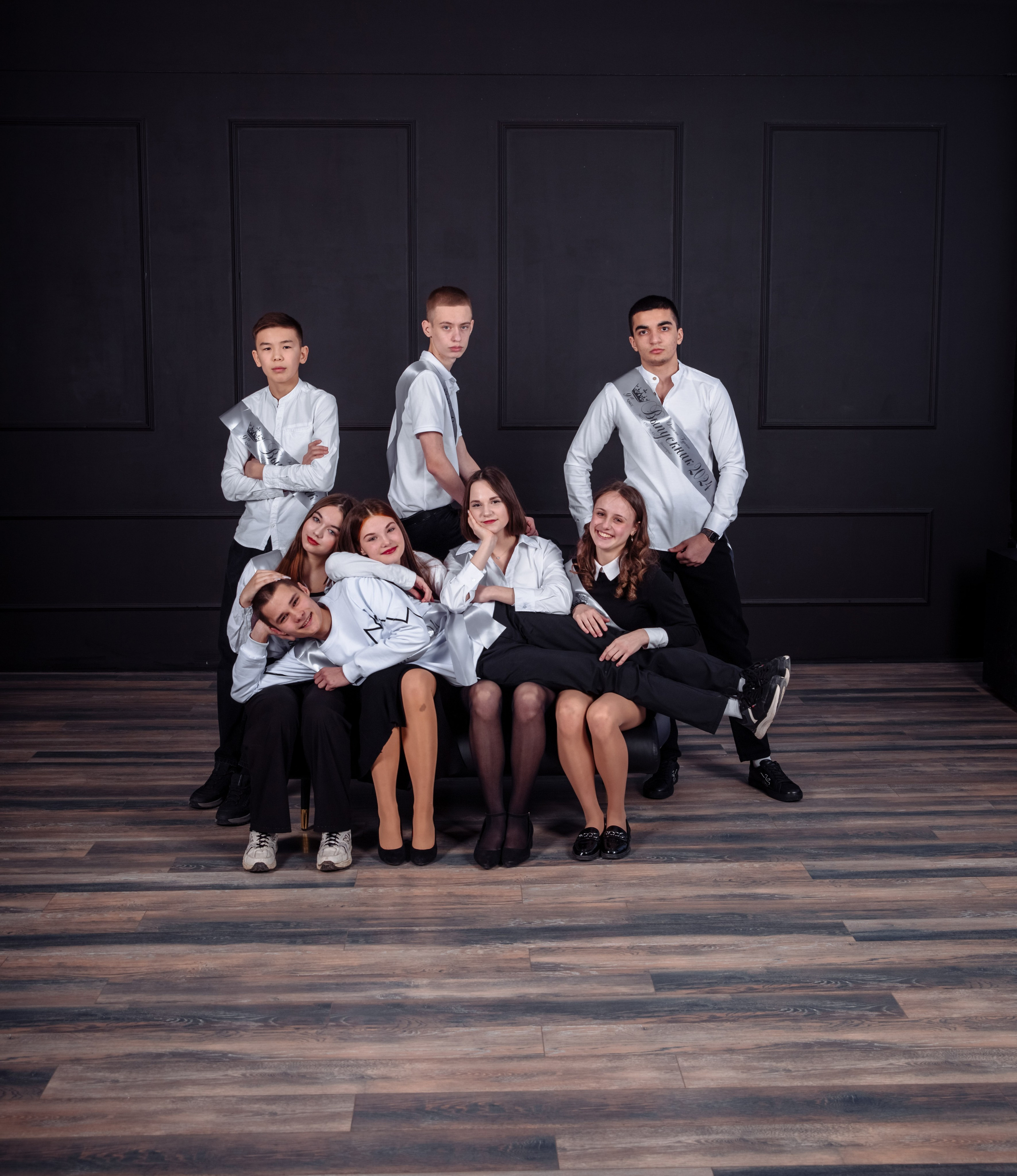 Старшая школа. Выпускные школьные фотоальбомы для школ и детских садов в Волгограде и Волжском