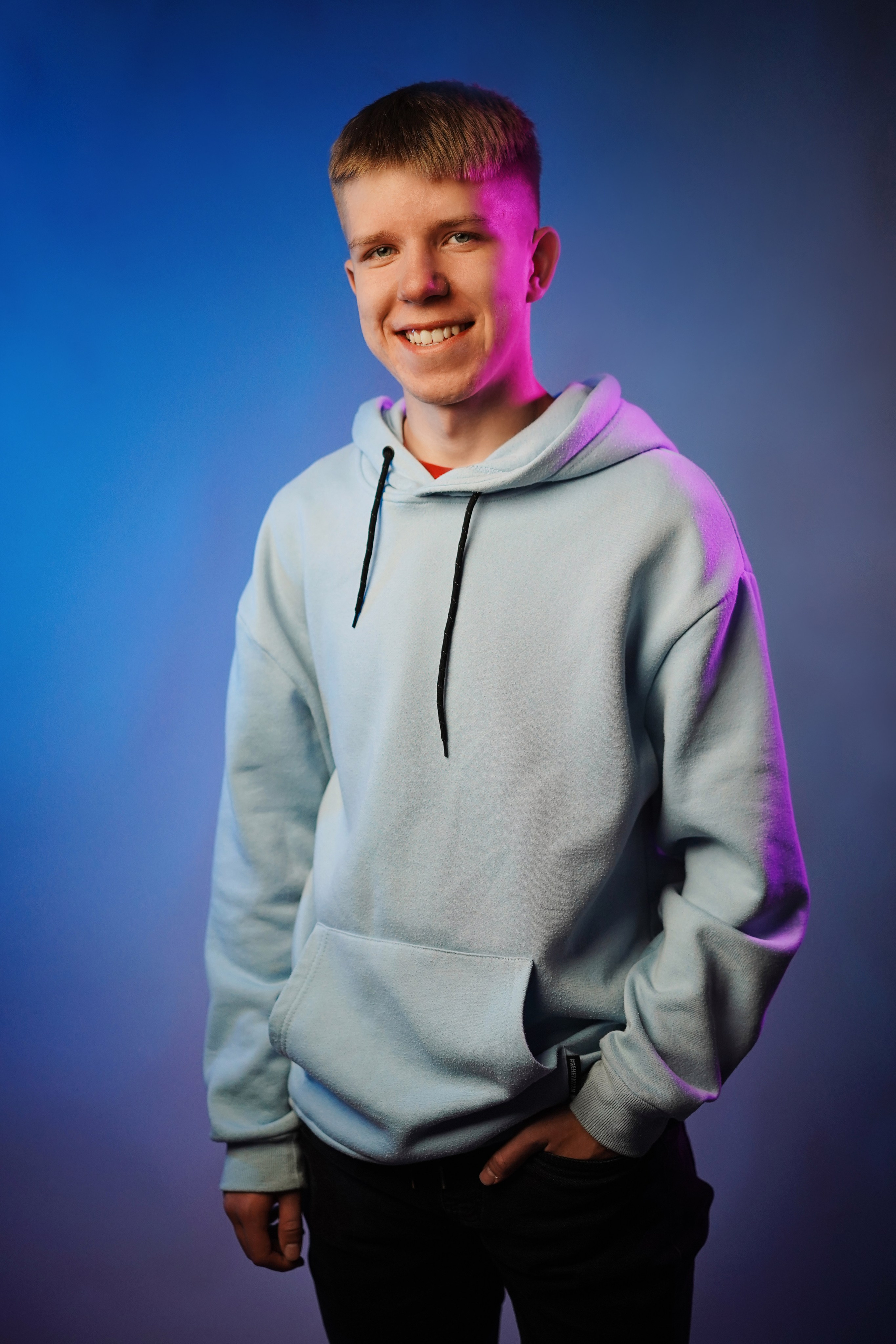 Стиль портрета в студии. GOTRA — выпускные альбомы в Тюмени