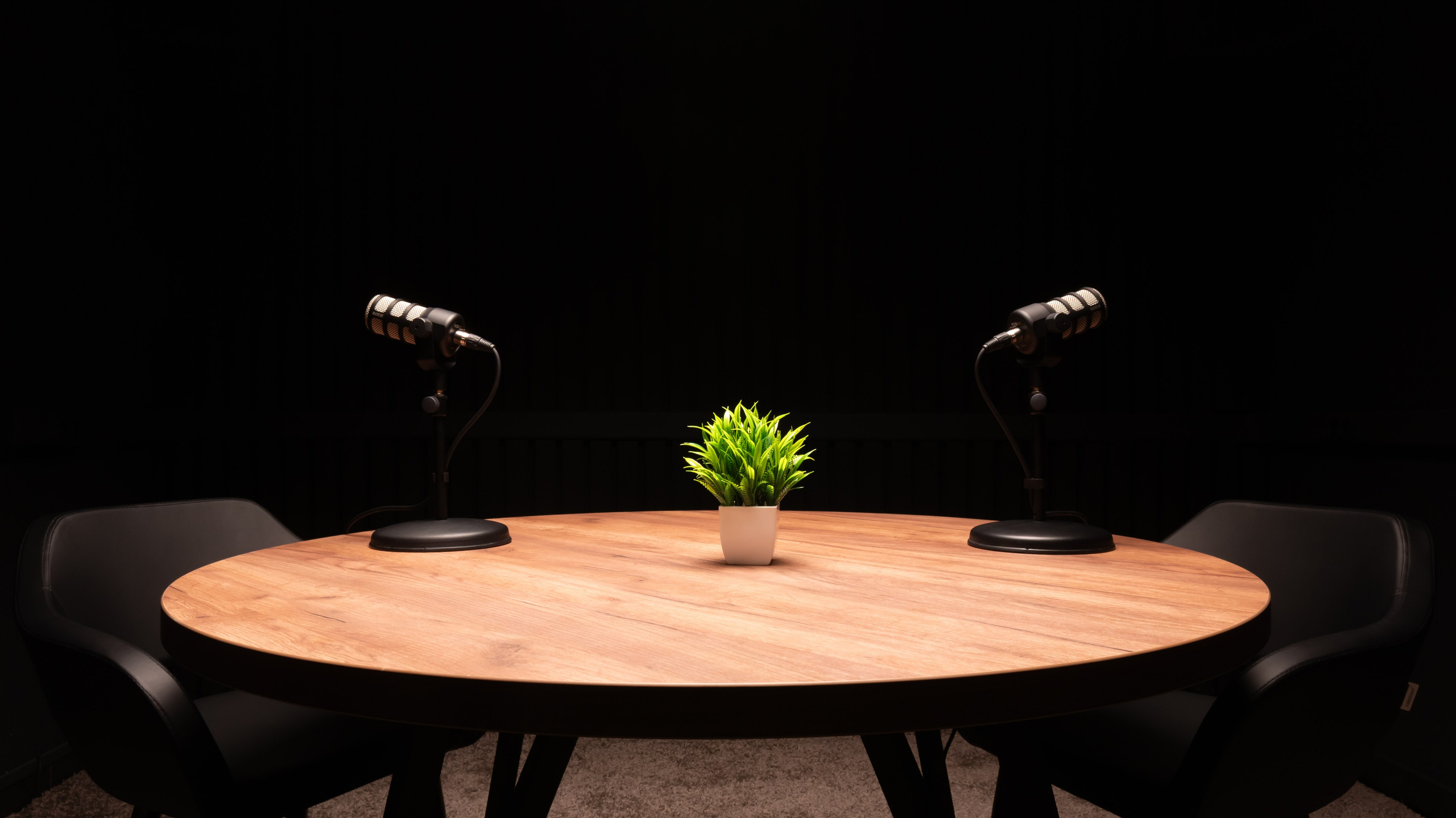 Подкастная. Фотостудия и Автопортретная в Самаре | ИМПУЛЬС