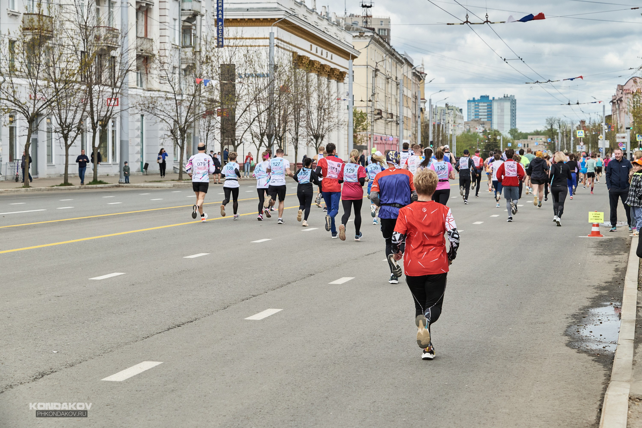 Первомайская эстафета в Иваново 2024 год. Фотограф в Иваново: Каталожная съемка одежды и постельного белья, Wildberries