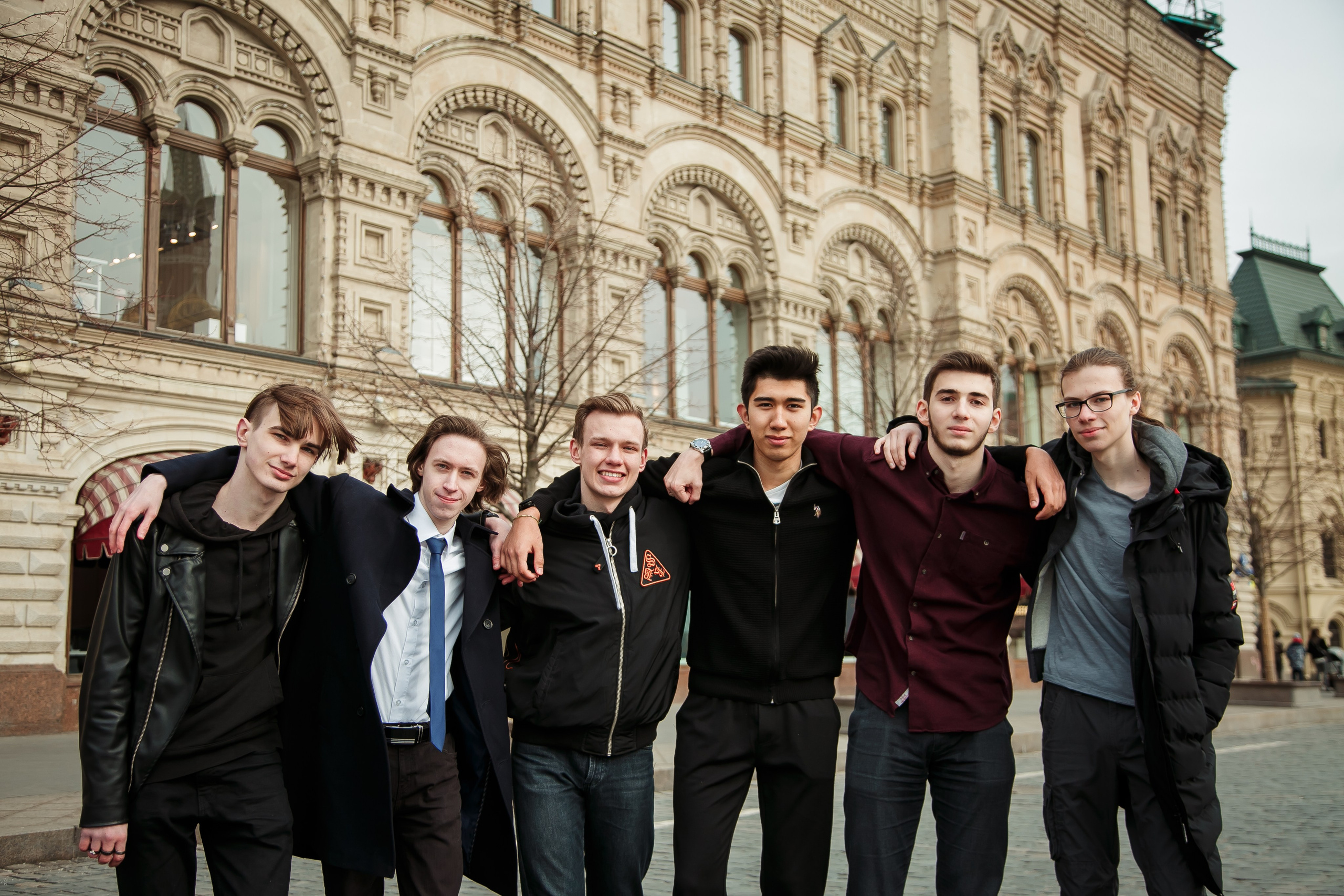 Акции от фотостудии Вышка. Выпускной альбом в Москве и Домодедово Вышка Школьный фотограф