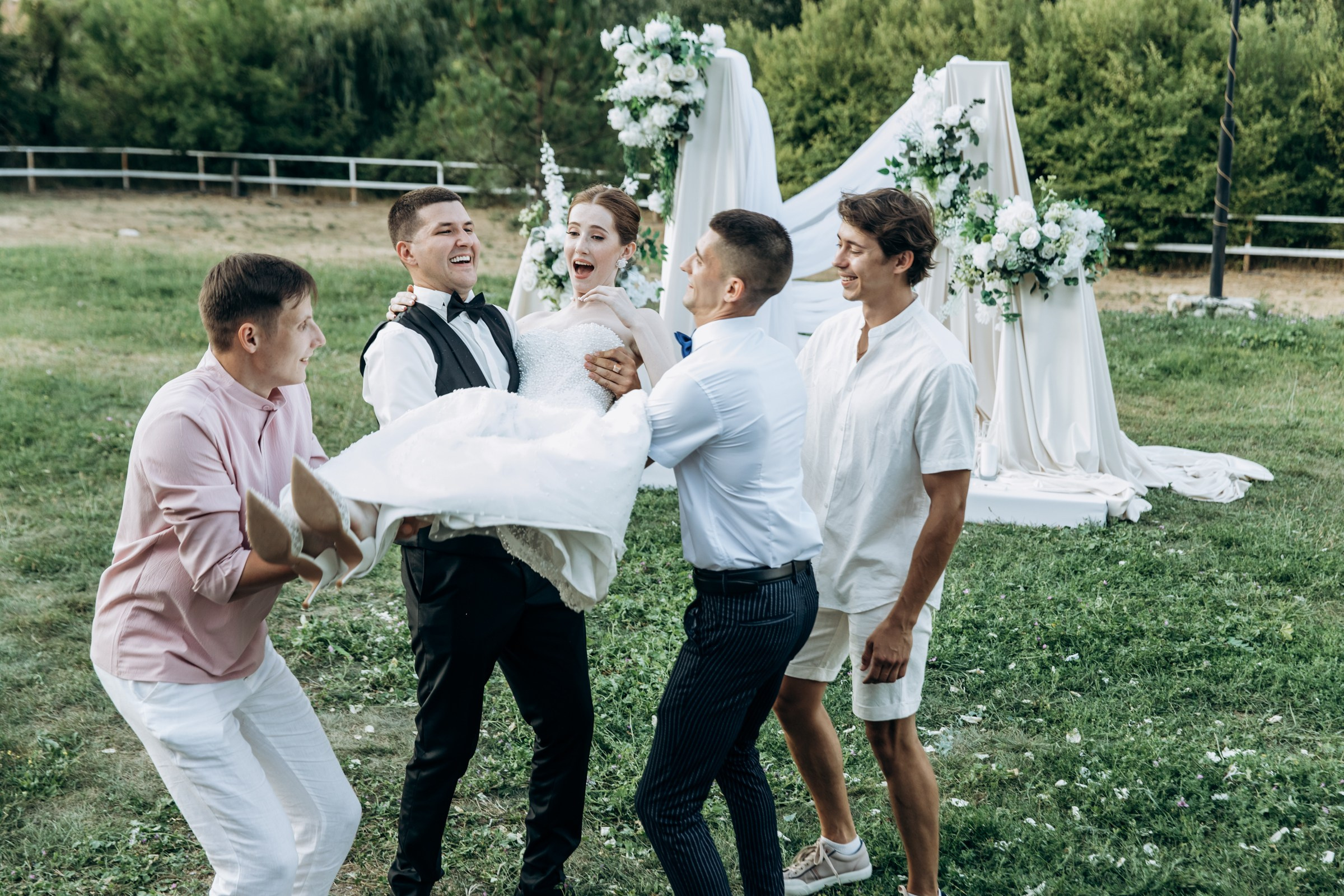 Ангелина и Андрей. Свадебная серия. Фотограф в Крыму — Федор зайцев. Свадебная, семейная и портретная съёмка. Фотографии для контента, для бизнеса. Корпоративная съёмка