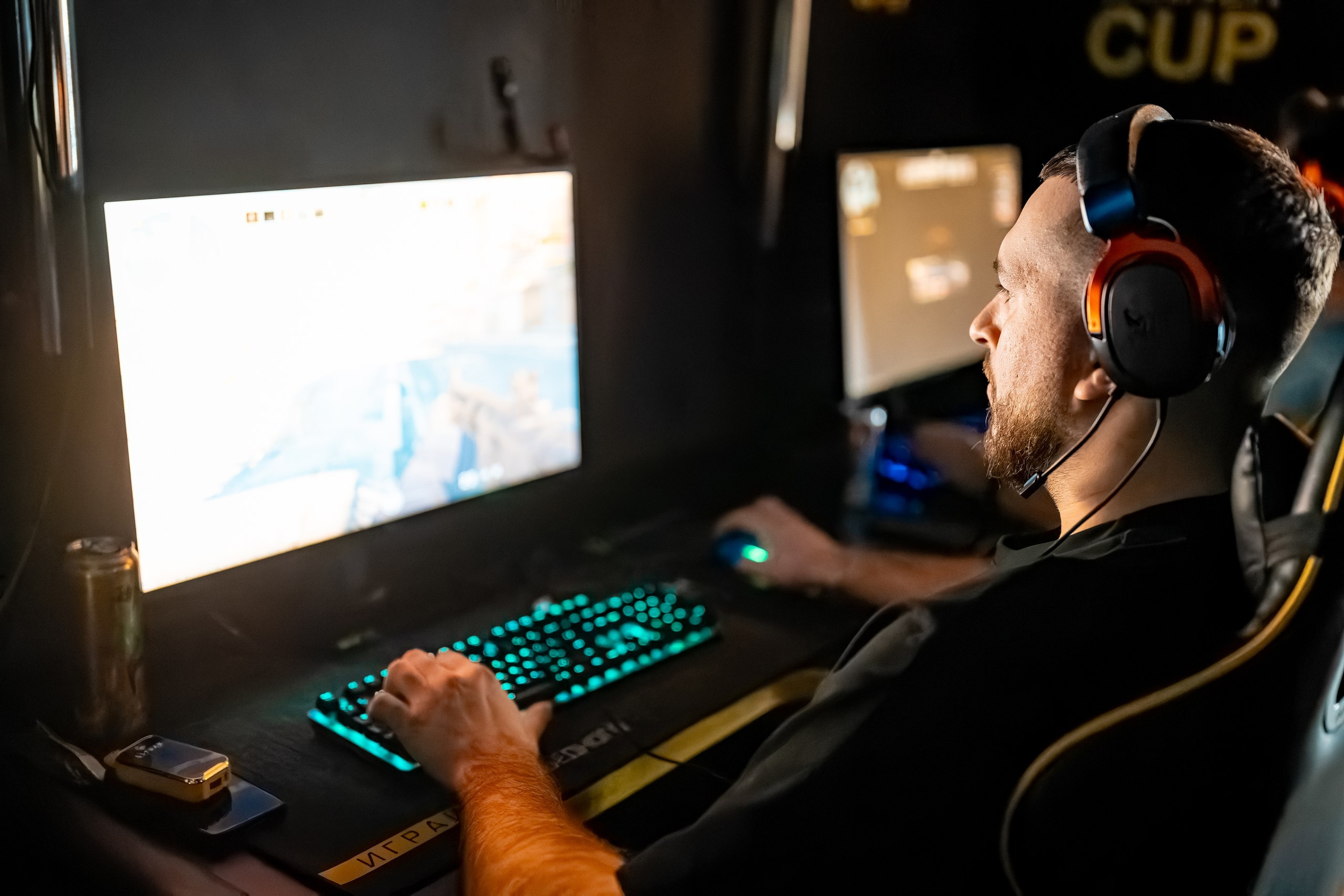 Терра Ассистанс, корпоратив в кибер-клубе. Марк Шишкин — репортажный фотограф в Воронеже и России