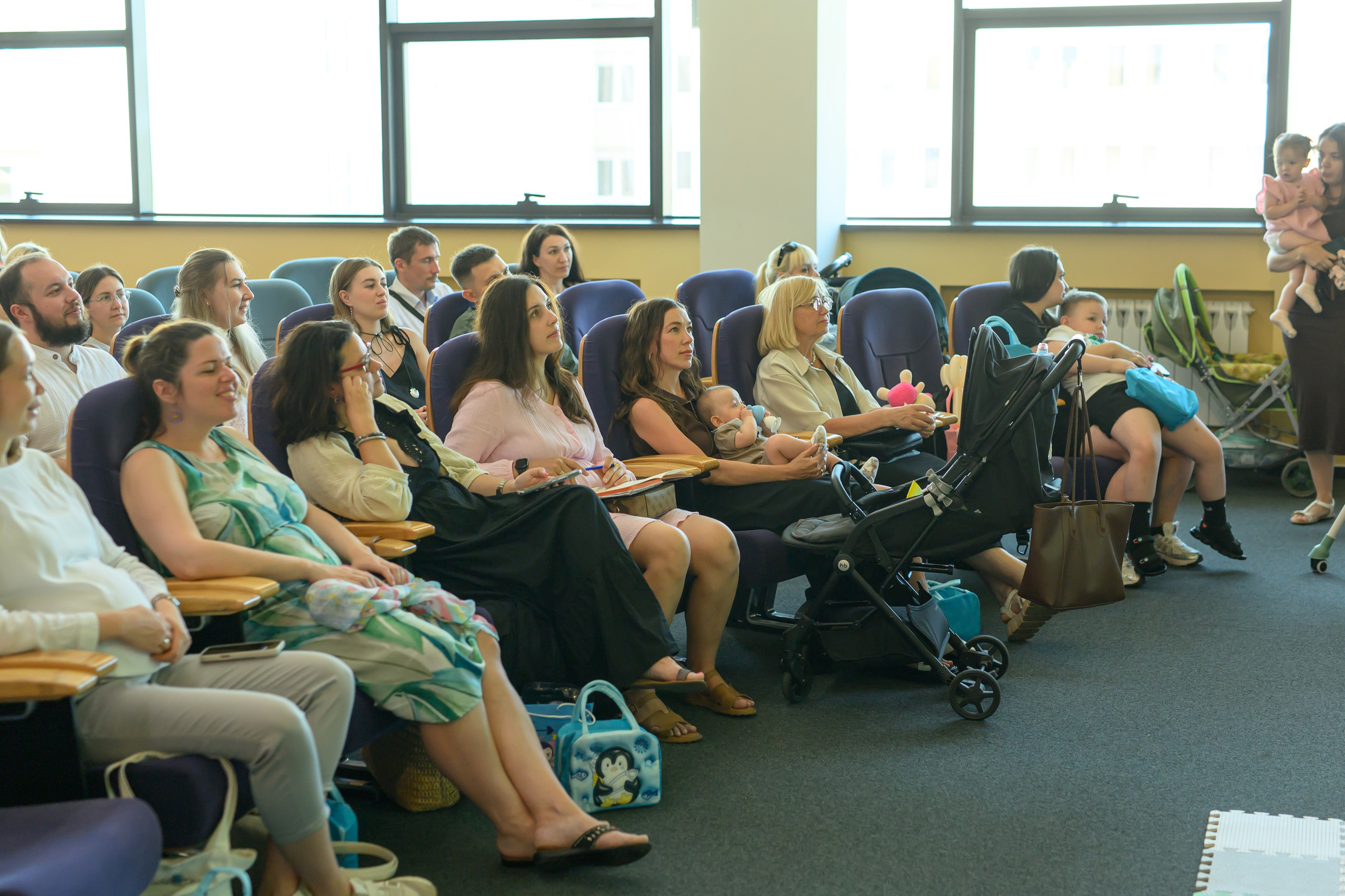 Праздник материнства. Профессиональный фотограф Елена Красилина г.Ярославль, г. Рыбинск