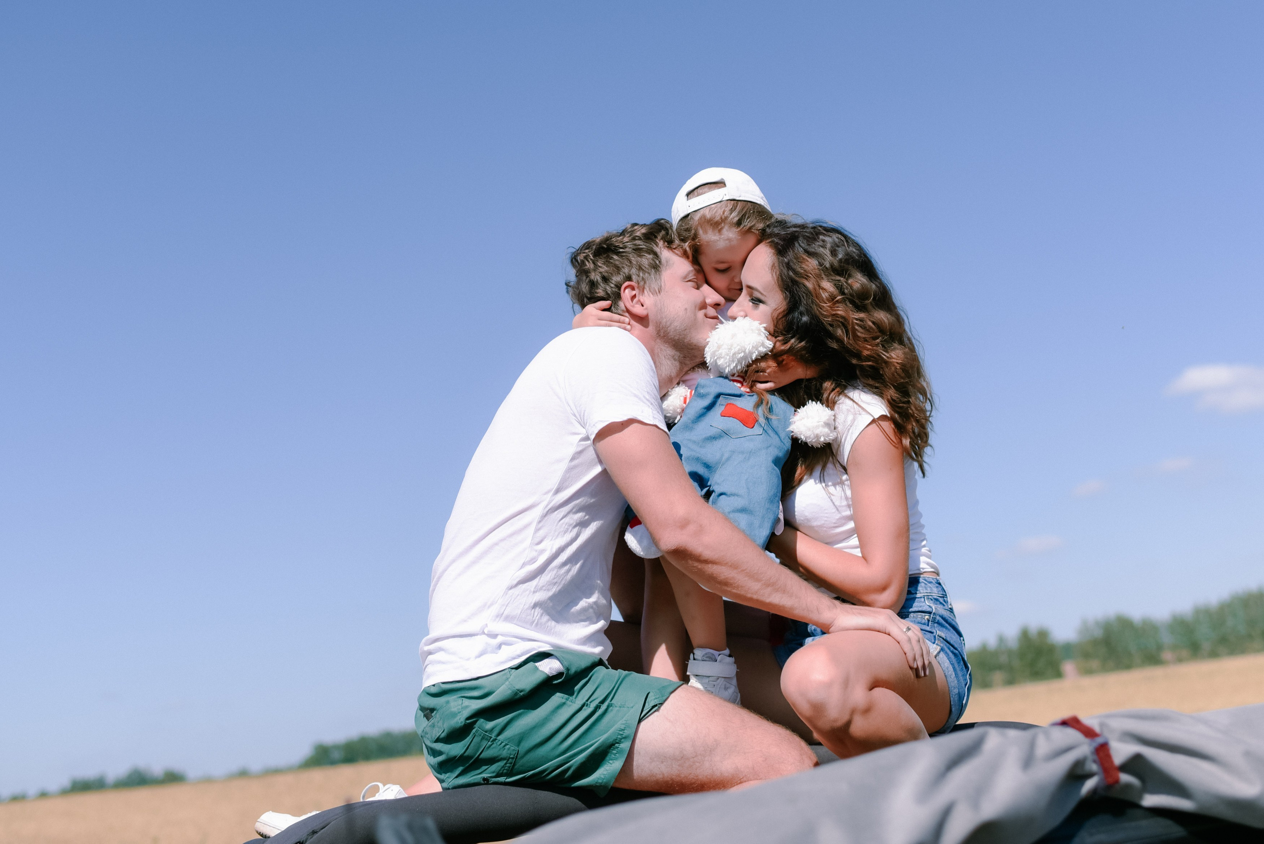 Евгений, Оля и Мия. Универсальный фотограф и видеограф