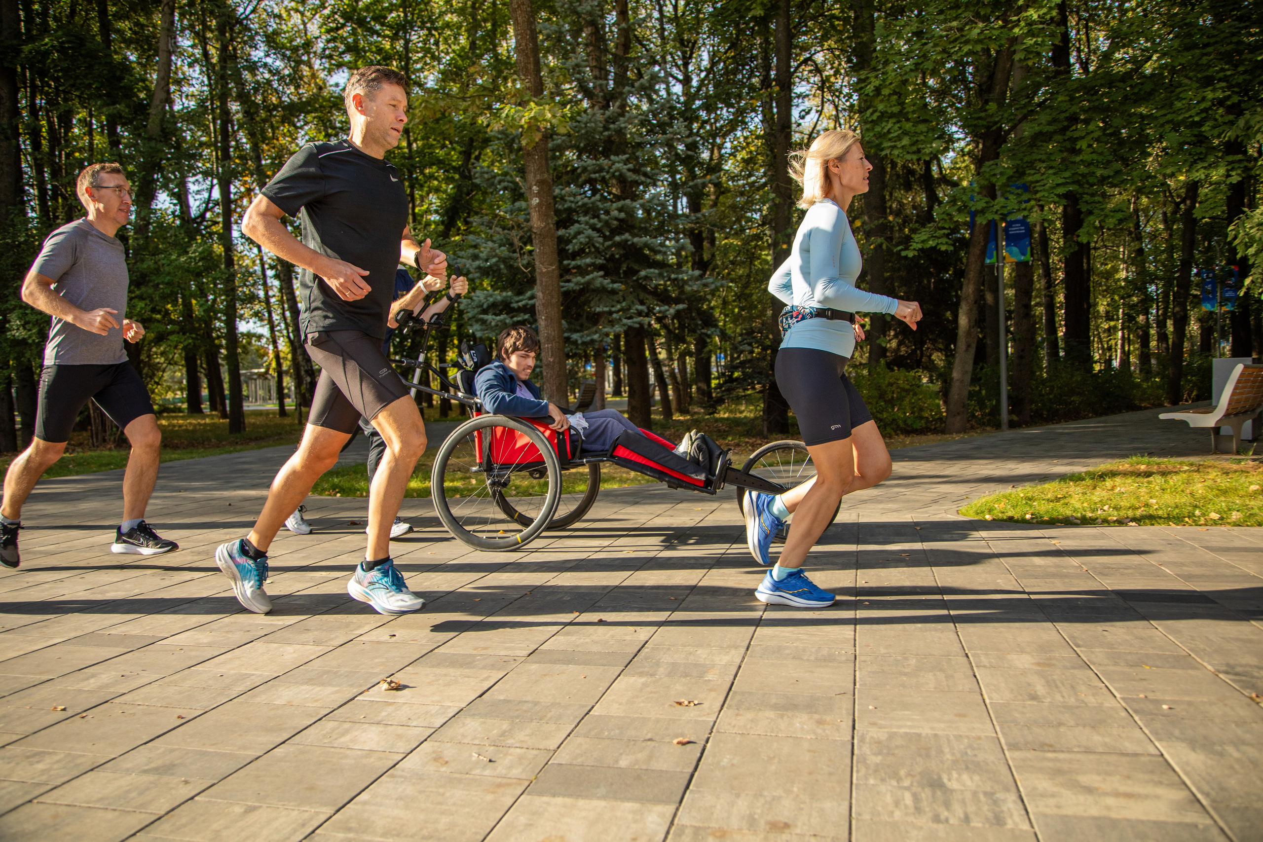 122 забег 5 вёрст Химки, 21.09.24. Фотограф Сергей Ловкий