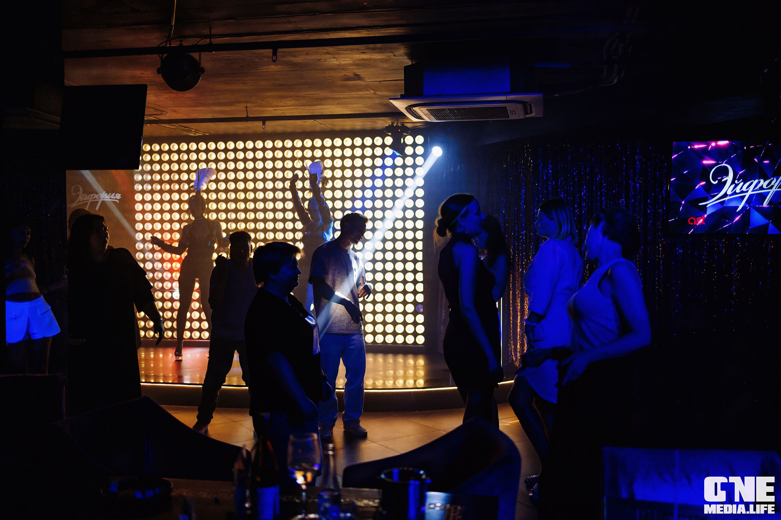 Фоторепортаж из караоке-клуба Эйфория. One Media Life: фоторепортажи, фотоотчеты с мероприятий и заведений