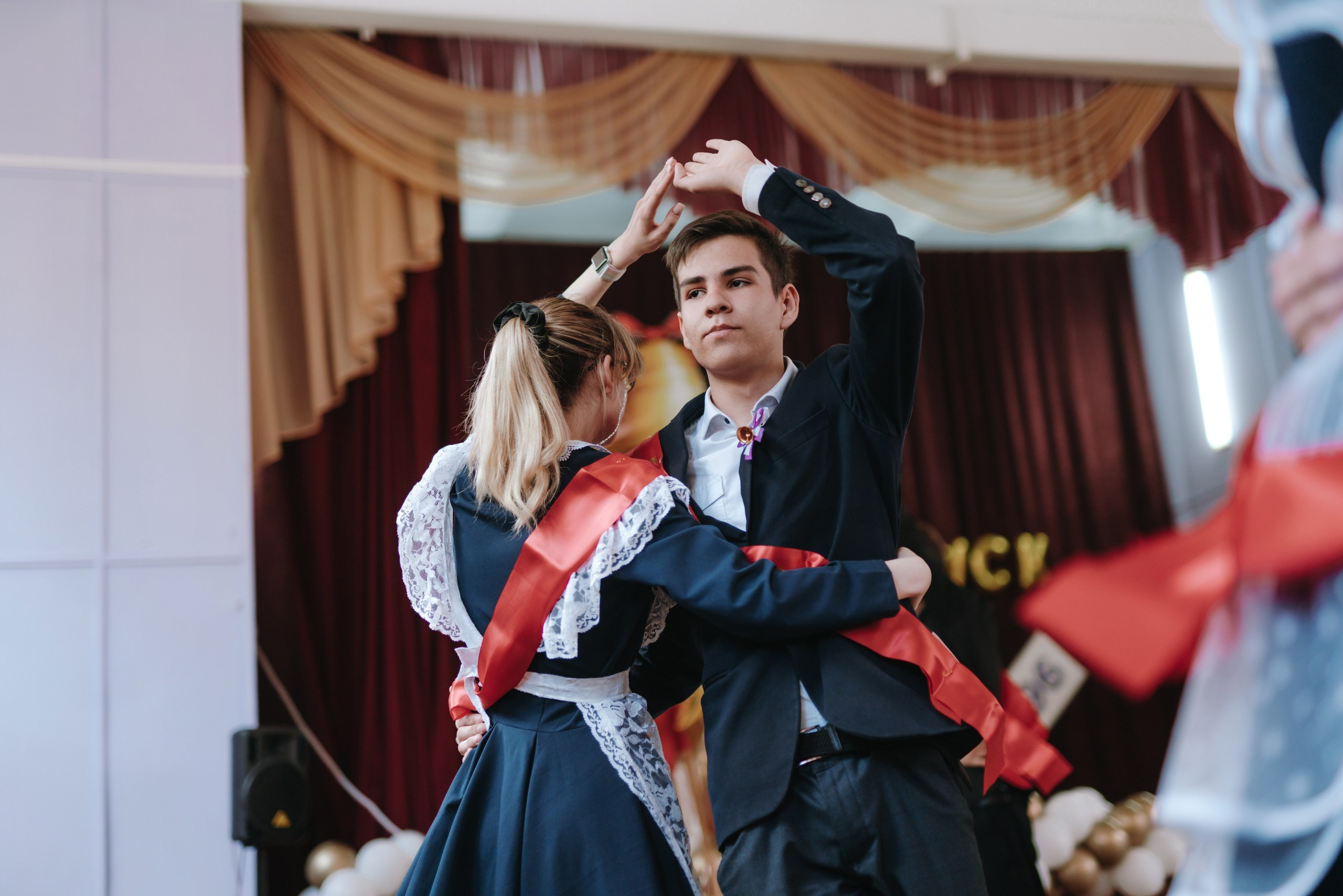 ФОТОСЪЕМКА ВЫПУСКНЫХ УФА, ФОТОГРАФ НА ПОСЛЕДНИЙ ЗВОНОК