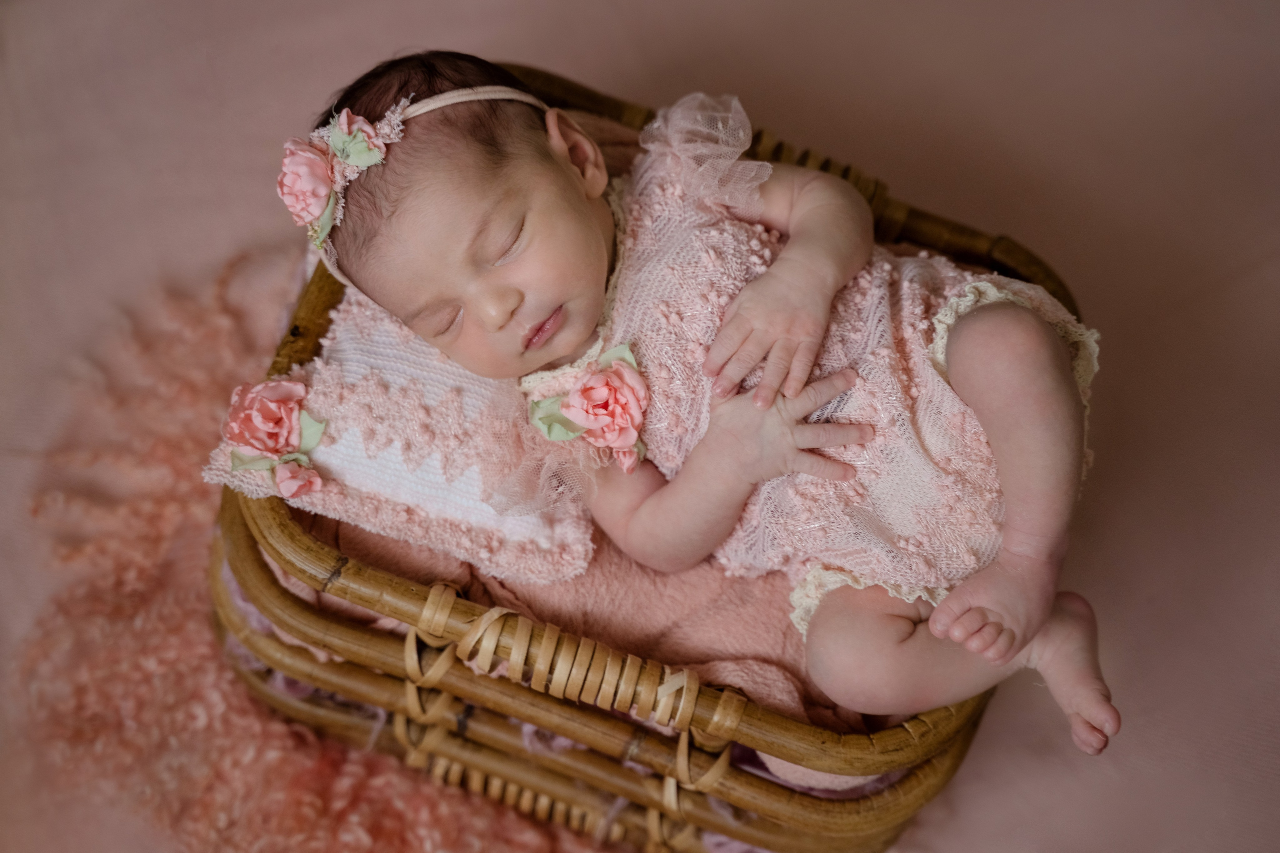 Фотосессия новорожденного в Москве