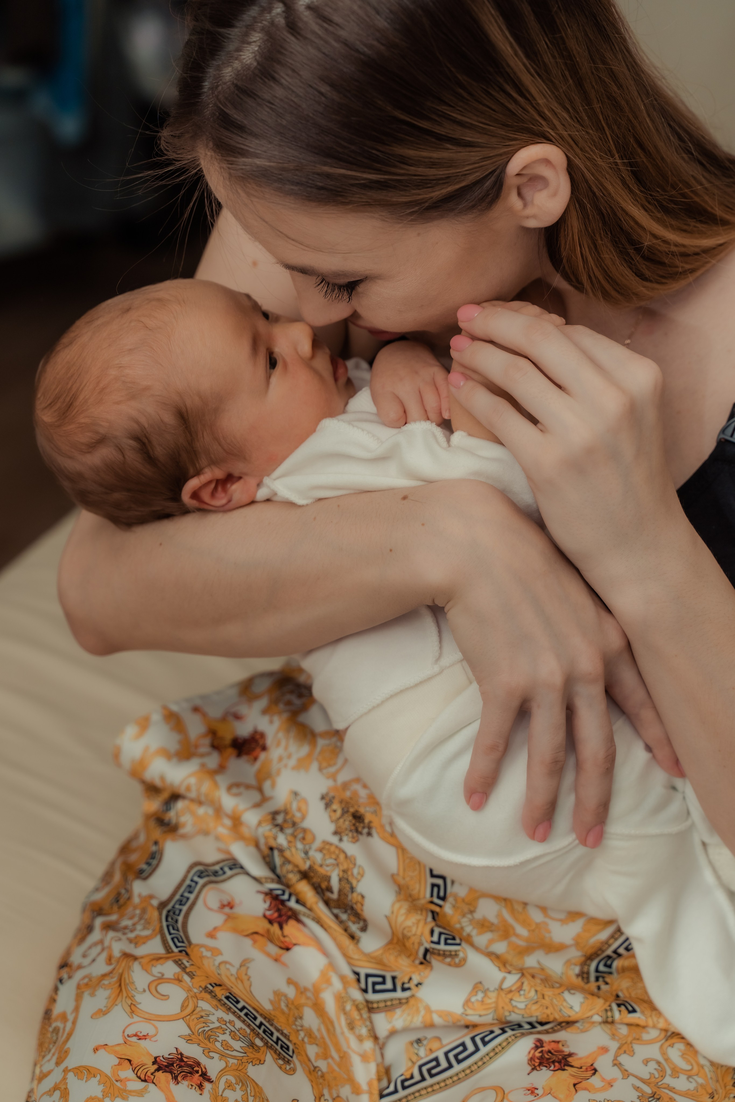 Фотосъемка новорожденного в минималистичном стиле