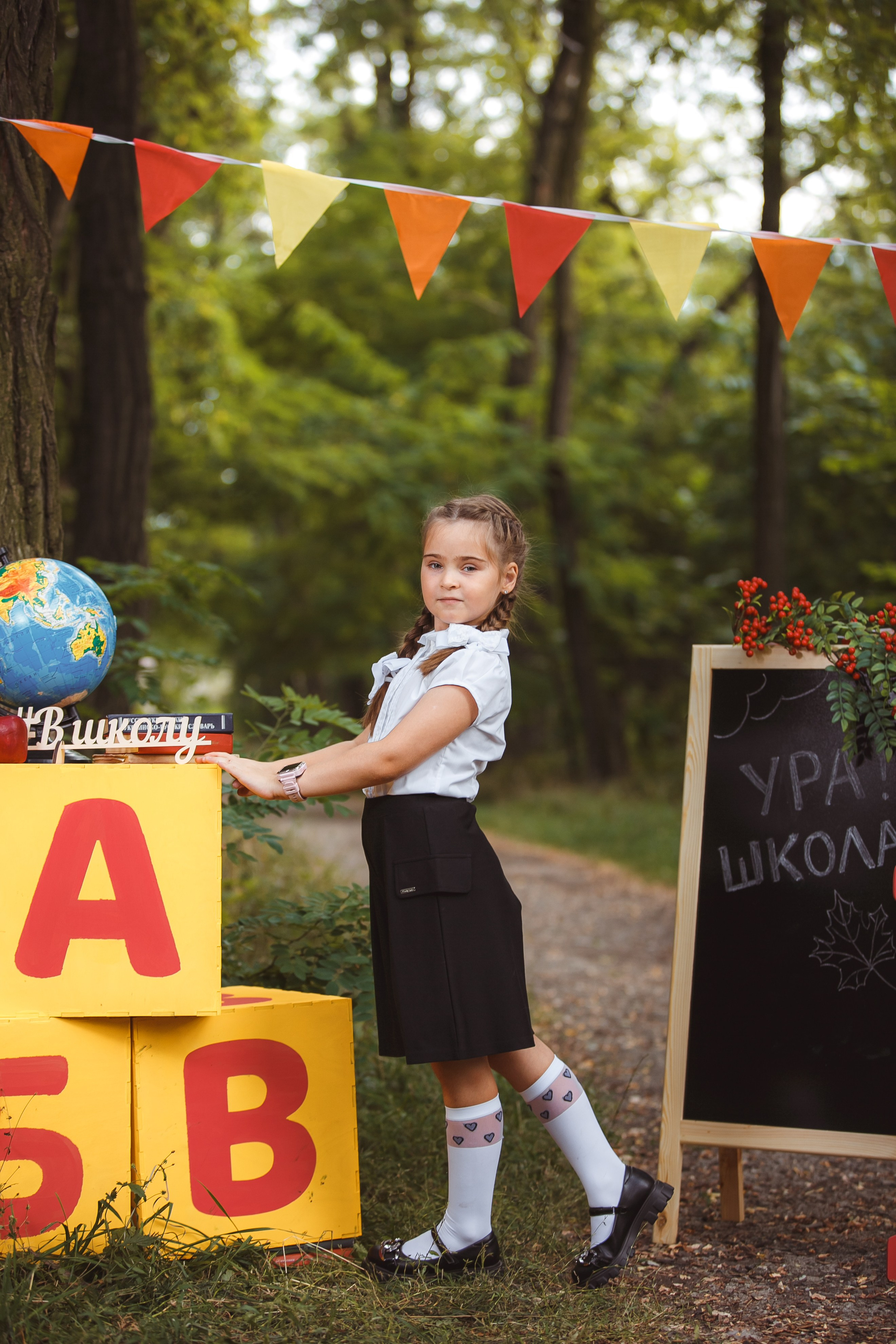 «Здравствуй школа». Выпускные альбомы в Донецке и ДНР. Фотограф Донецк и ДНР