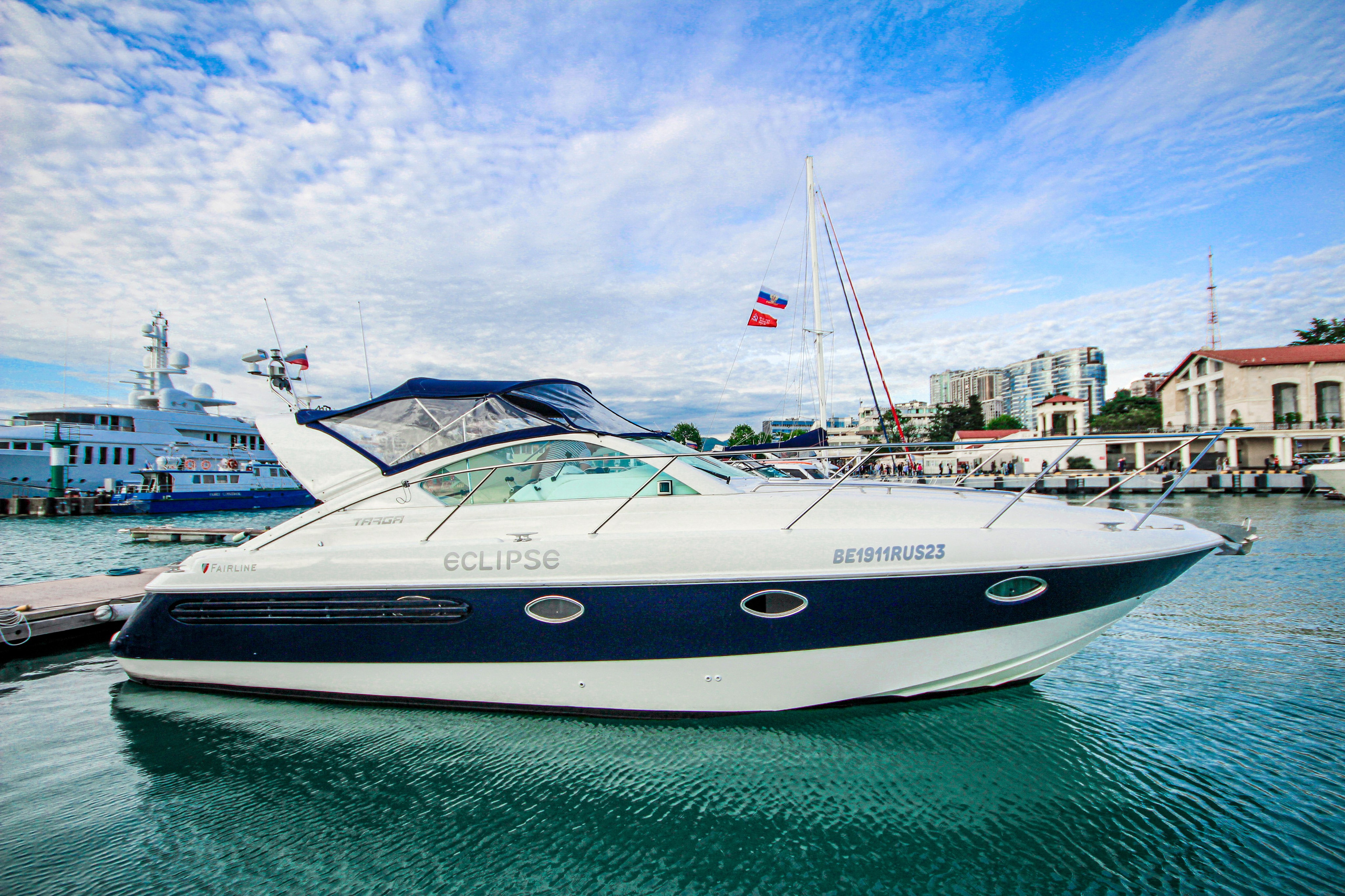Катер Эклипс Аренда Яхты в Сочи Яхтанаморе YACHTNAMORE YACHTANAMORE
