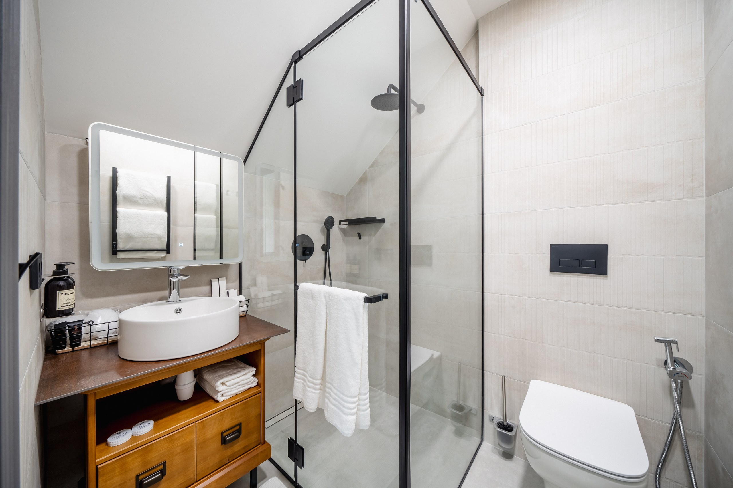 House in Lisiy Nos. Svyatoslav Bunkov | photographer