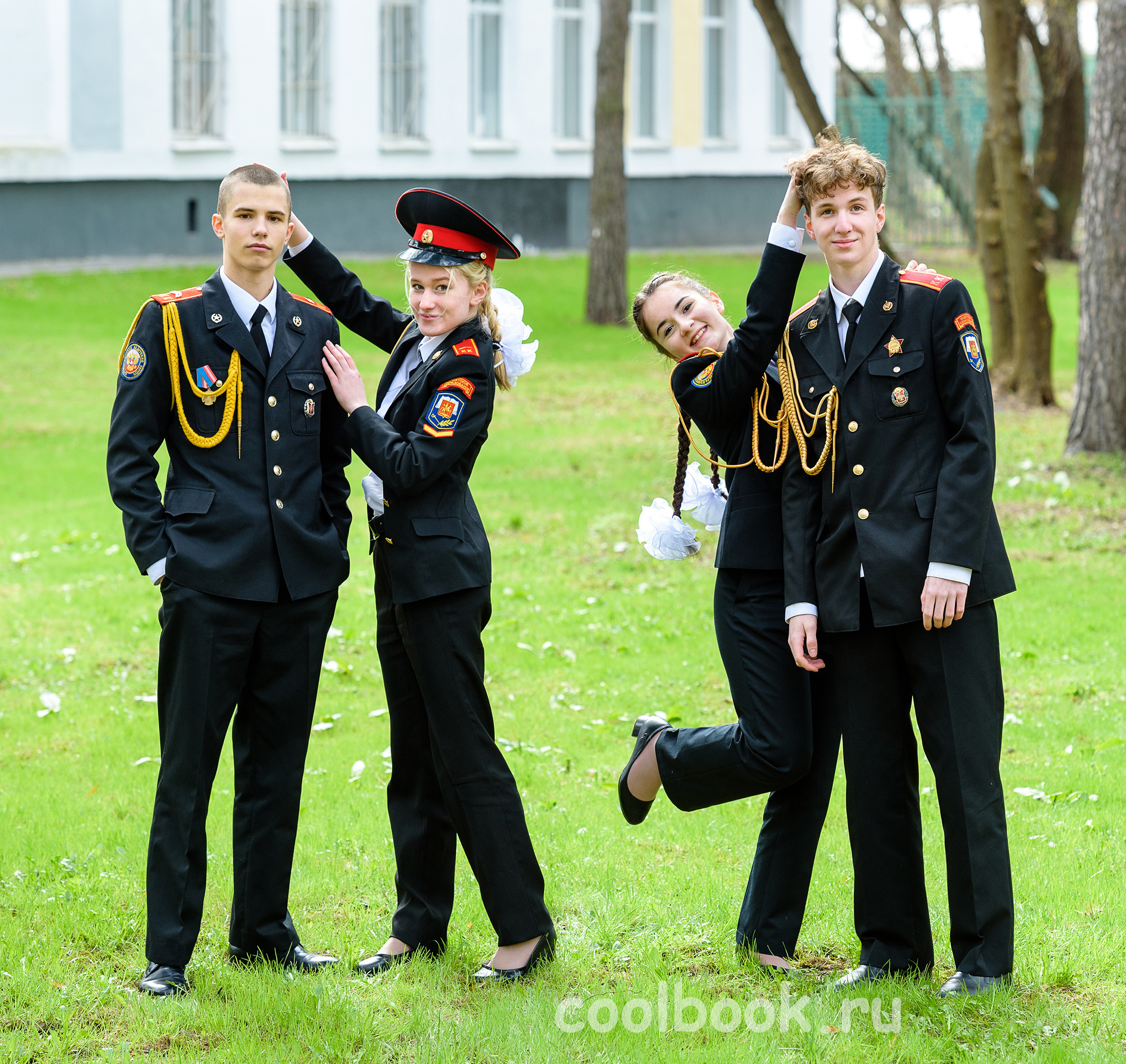 Coolbook школьные выпускные альбомы Москва и МО